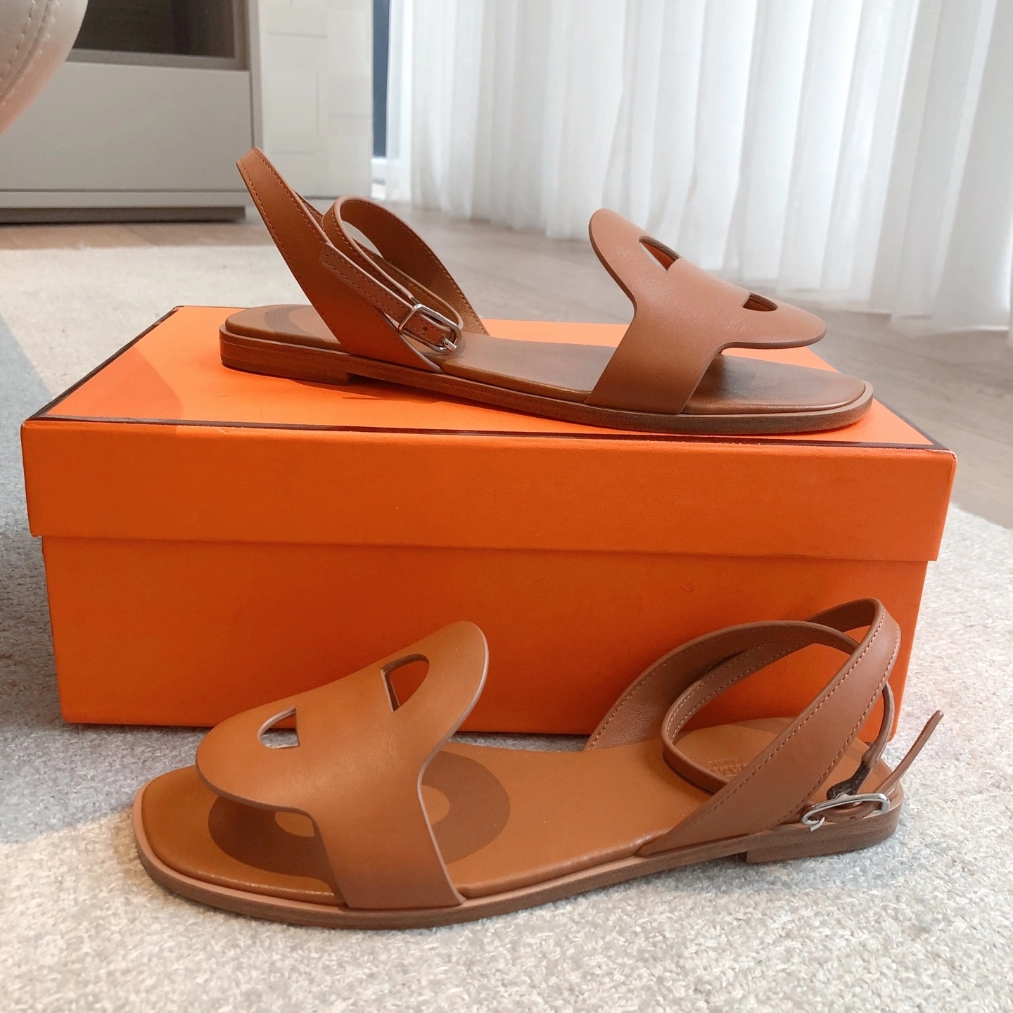 COCO-- H5r75s H242061Z 203 Calfskin item:E-X158C3048