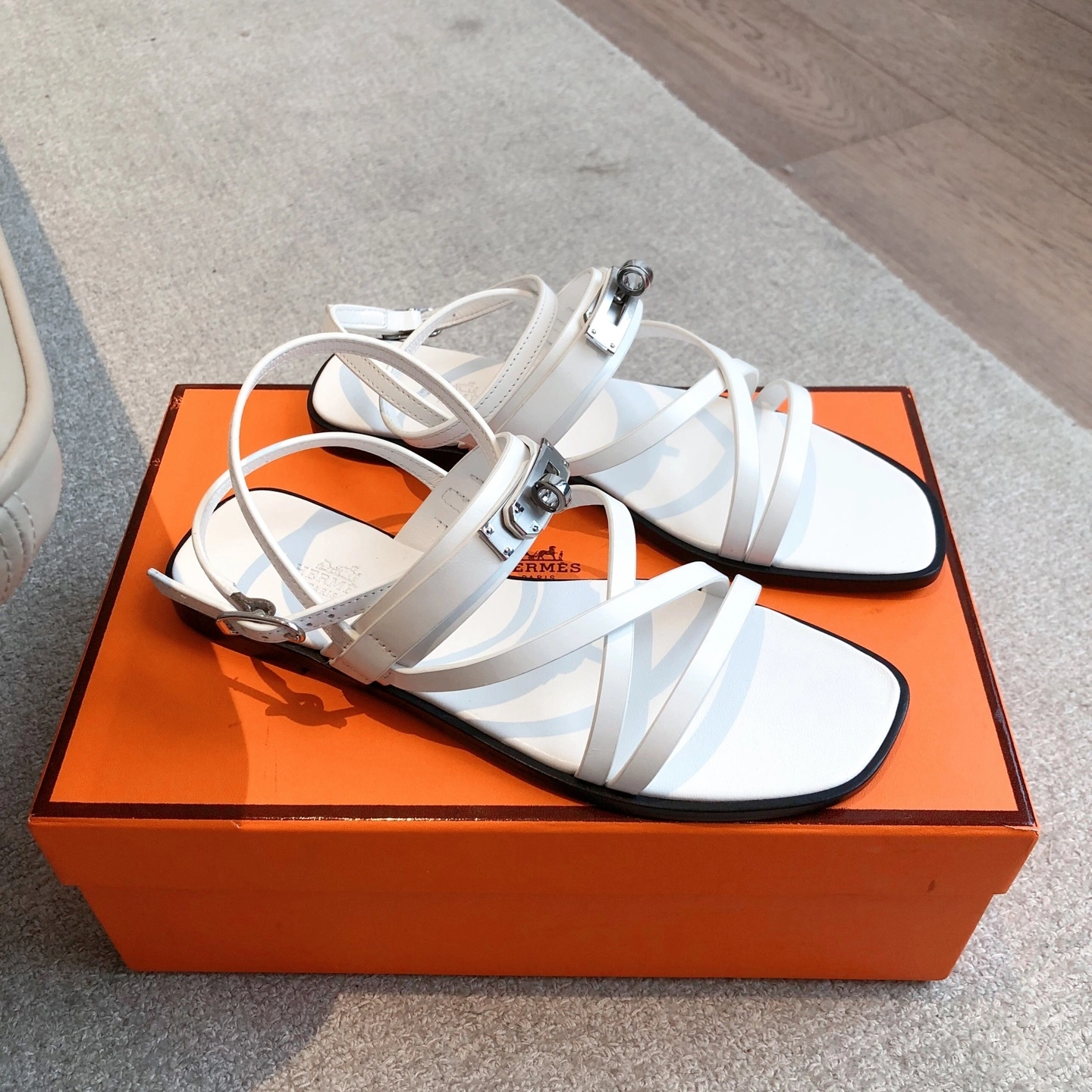 COCO-- H5r75s H242104Z 90 Eclair Calfskin item:E-X002C2331