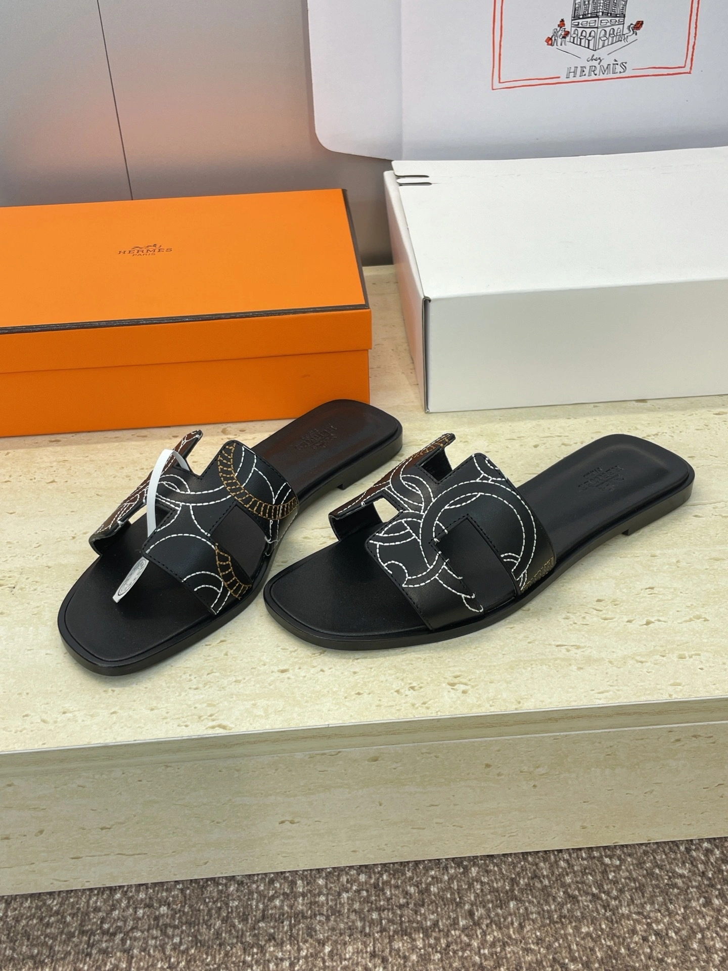 COCO-- H5r75s H252176Z 023 Calfskin item:E-X362K2811