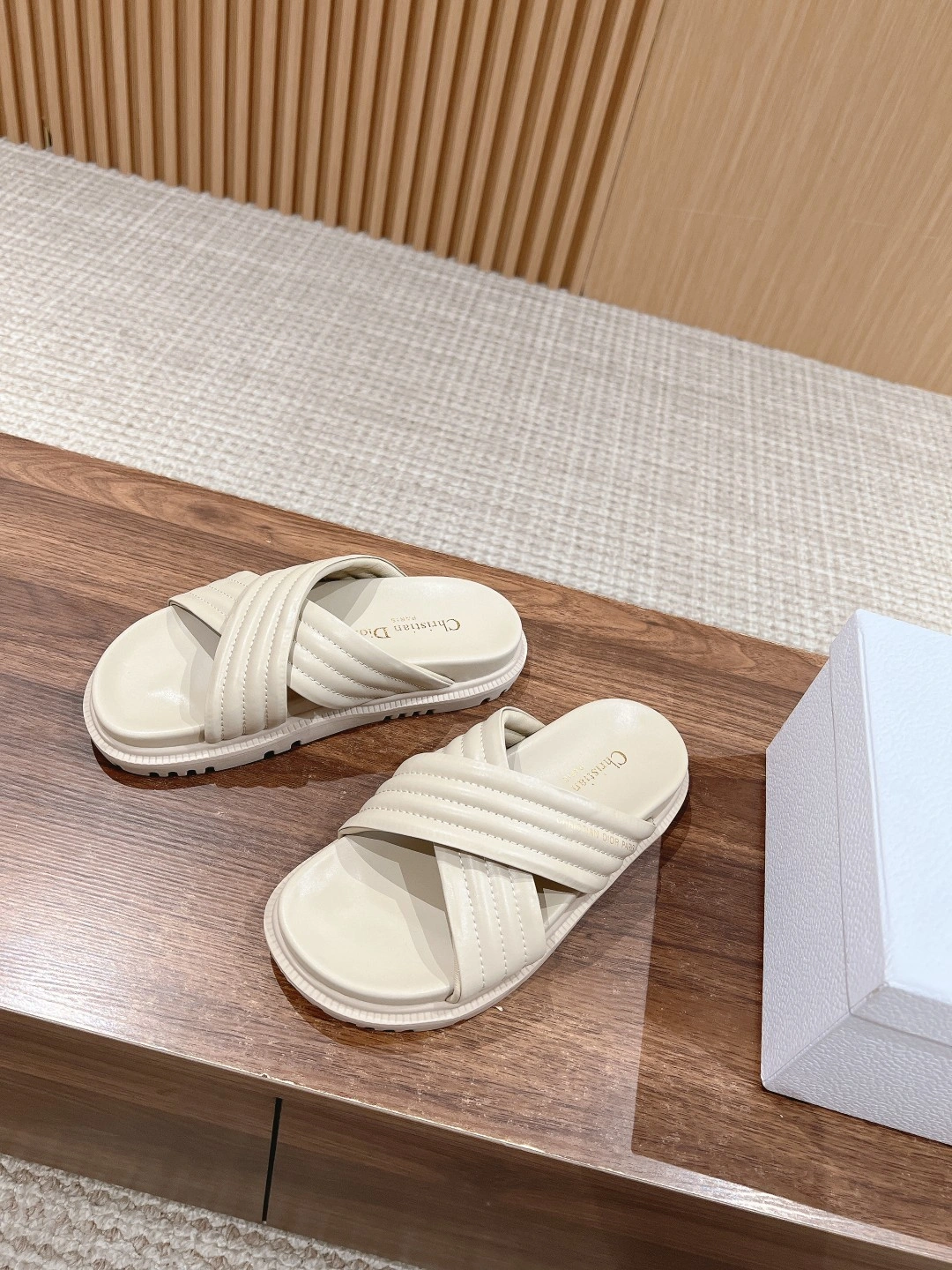 COCO-- KCQ922LAB_S51U cowhide wool item:D-X032C1423