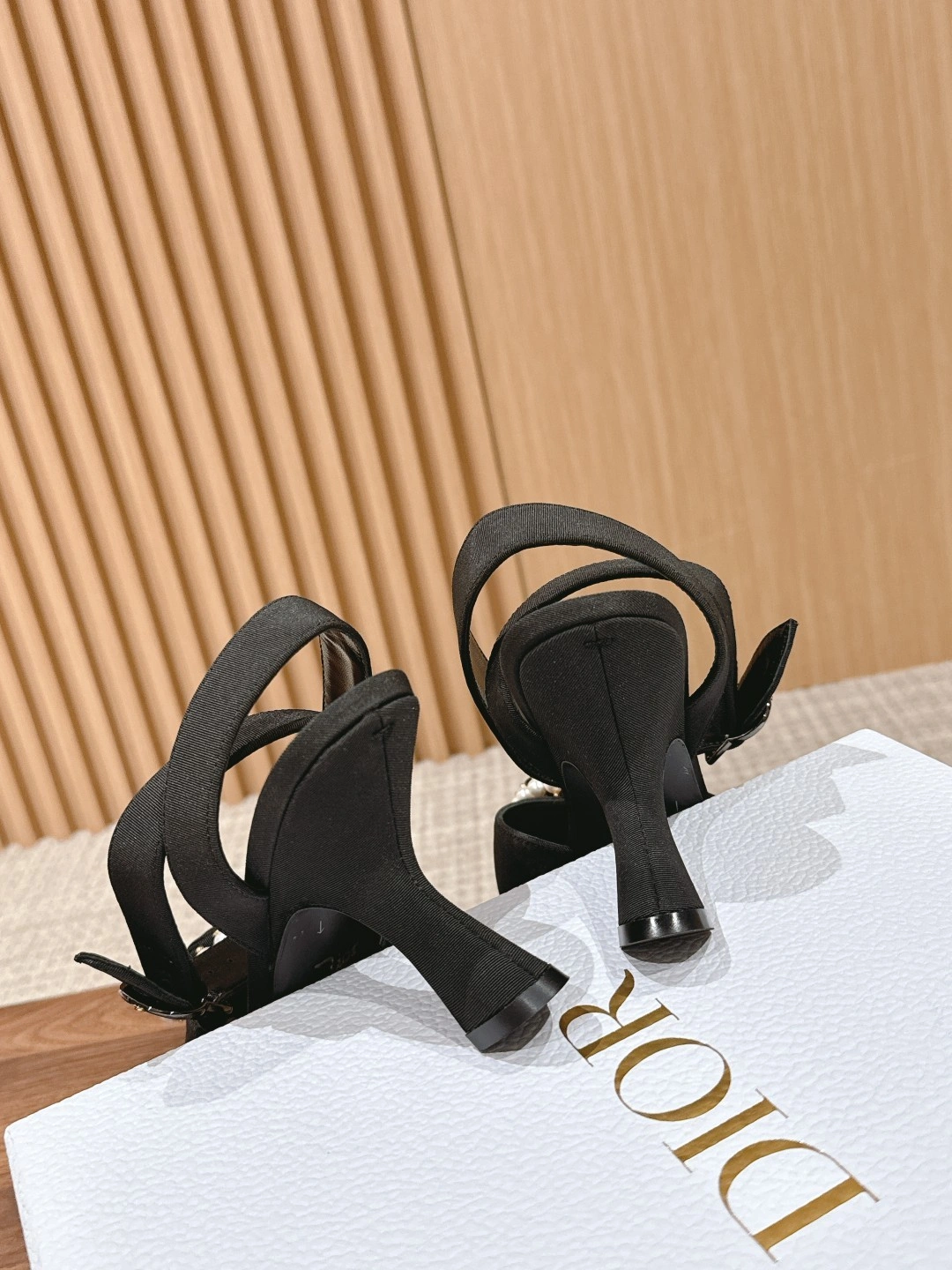 COCO-- KDV124GGN_S55X sheepskin item:D-X032C1418