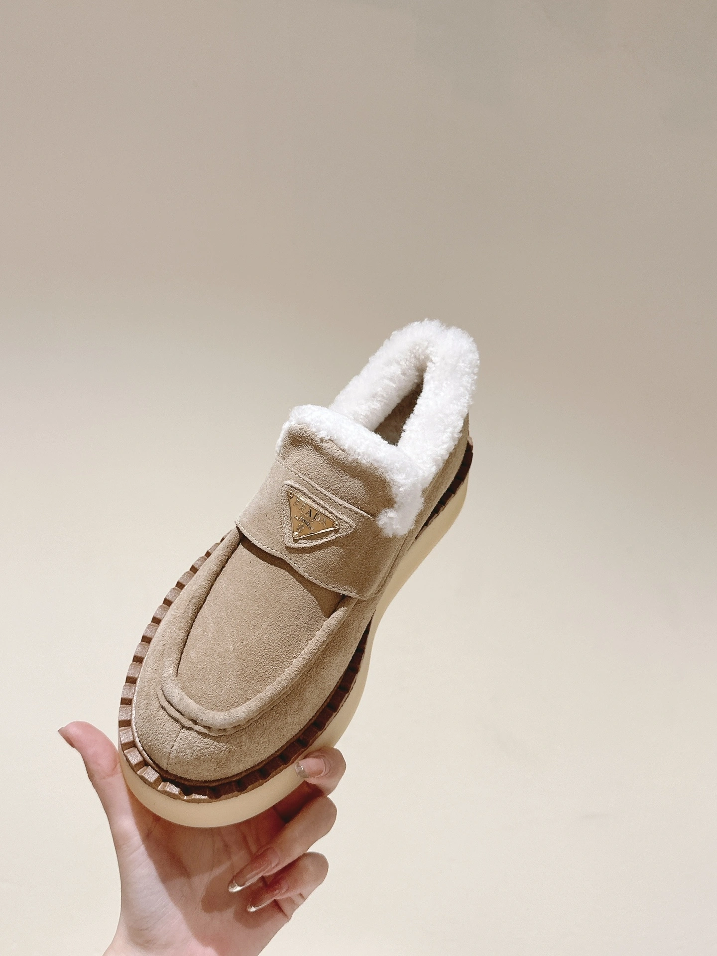 COCO-- Pr141 1D717N_FZG5_0X0OF_0_379 wool item：E-X362I0616
