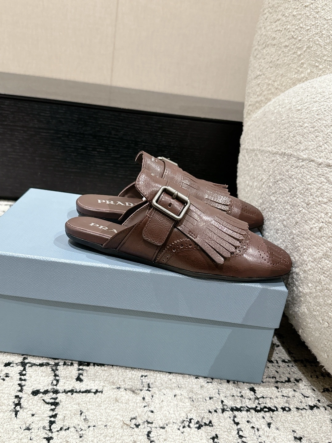 COCO-- Pr141 1S973N_070_F0046_F_A005 calfskin item：E-X000J3890