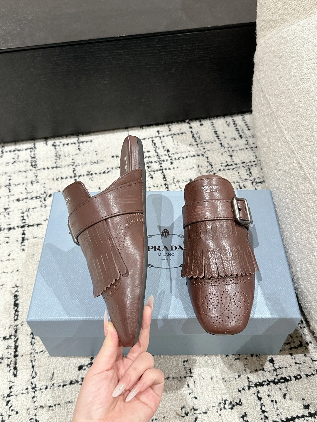 COCO-- Pr141 1S973N_070_F0046_F_A005 calfskin item：E-X000J3890
