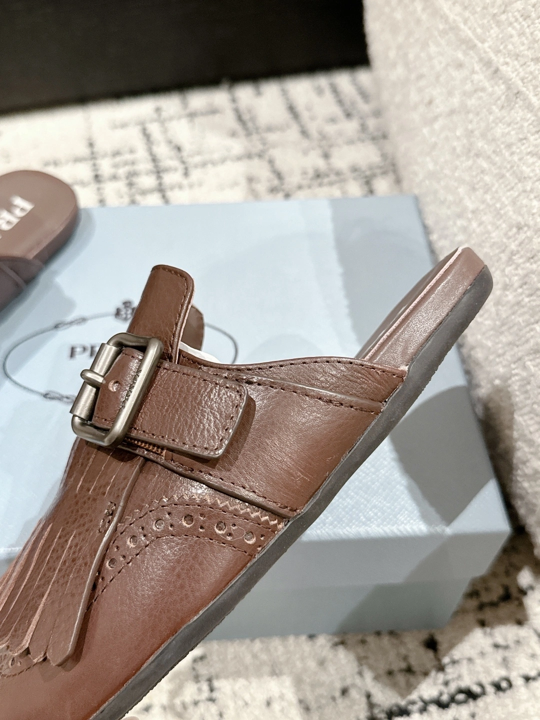 COCO-- Pr141 1S973N_070_F0046_F_A005 calfskin item：E-X000J3890