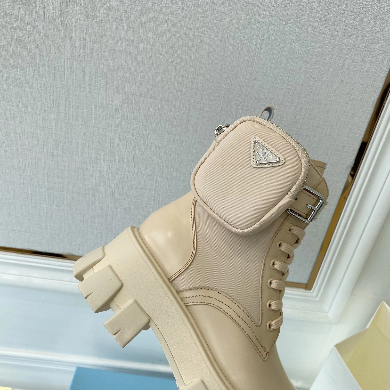 COCO-- Pr141 1T255M_3LJS_F0F24_F_B055 sheepskin item:D-X000H2207