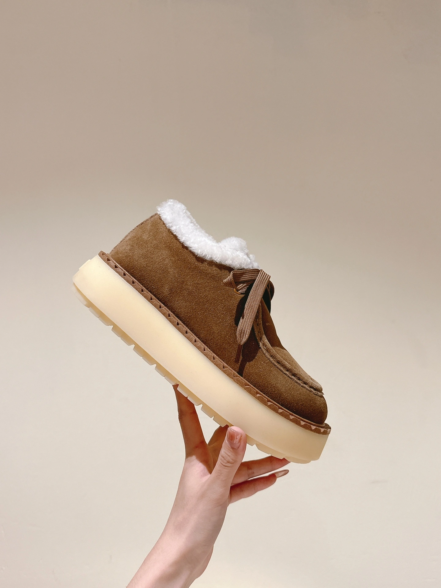 COCO-- Pr141 1T716N_FZG_50X0O wool item：E-X362I0618