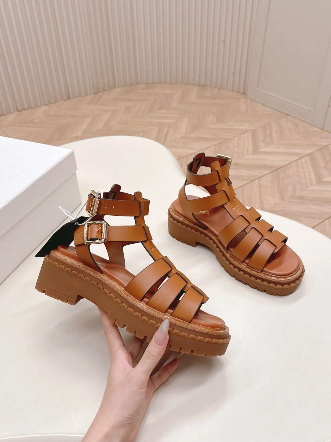COCO-- Pr141 1X924N_7V6_F0R1R_F_A055 cowhide item:F-X362B0234B