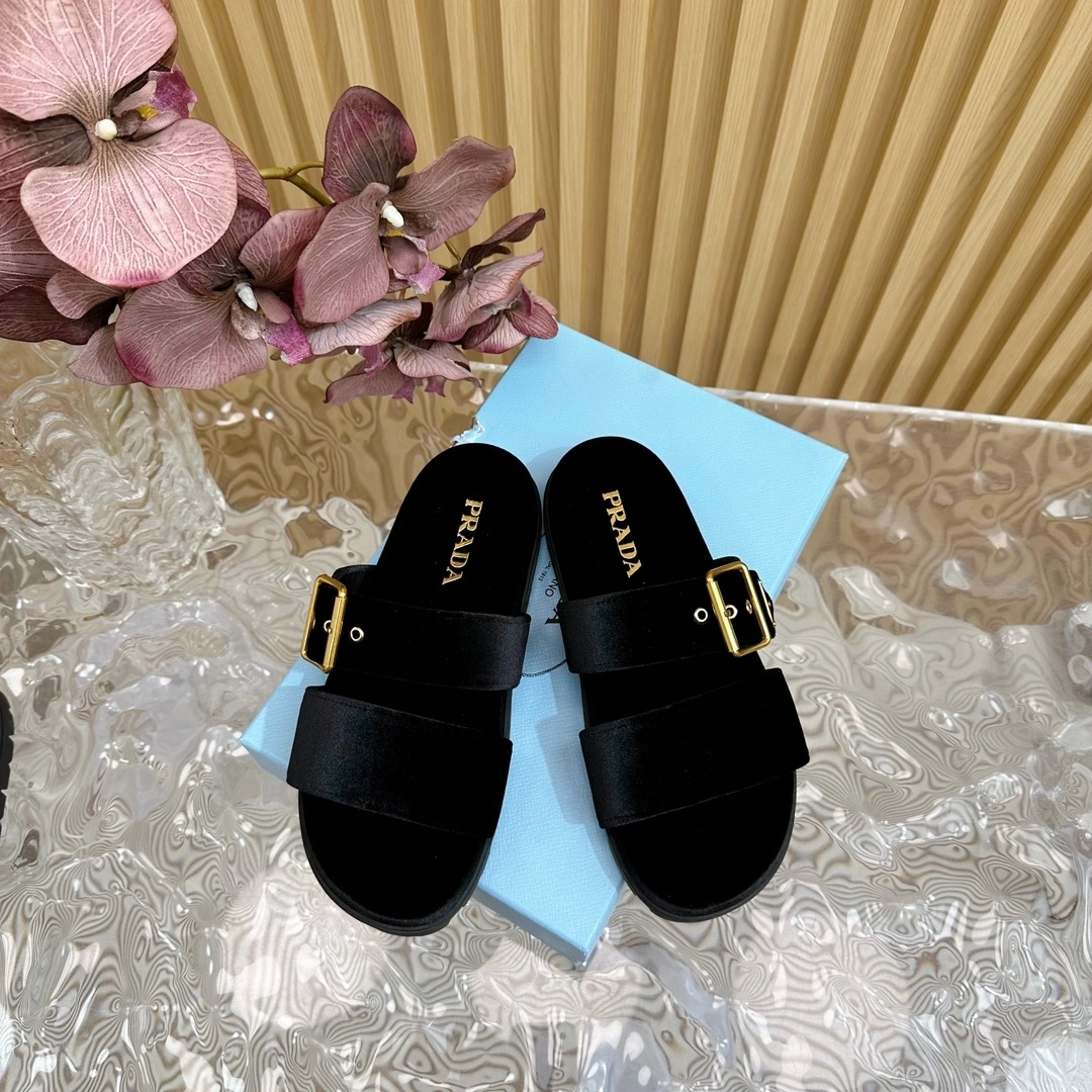 COCO-- Pr141 1XX715_068_F0002_F_010 sheepskin item:D-X158H2835
