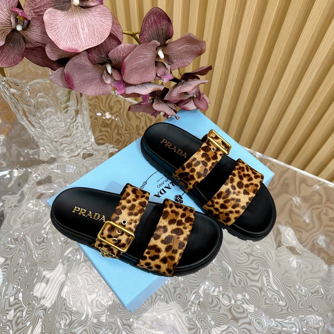 COCO-- Pr141 1XX715_XRY_F0151_F_D010 sheepskin item:D-X158H2836