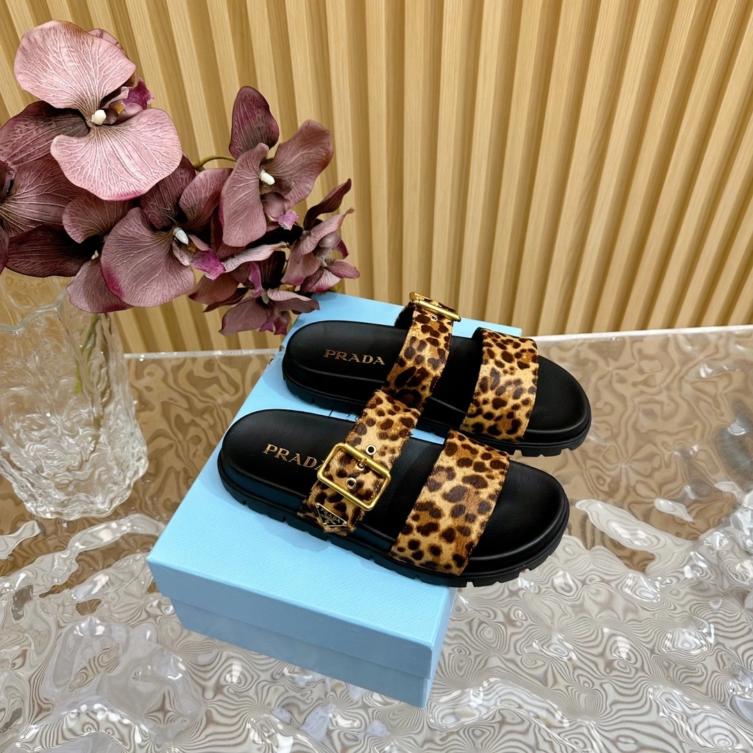 COCO-- Pr141 1XX715_XRY_F0151_F_D010 sheepskin item:D-X158H2836