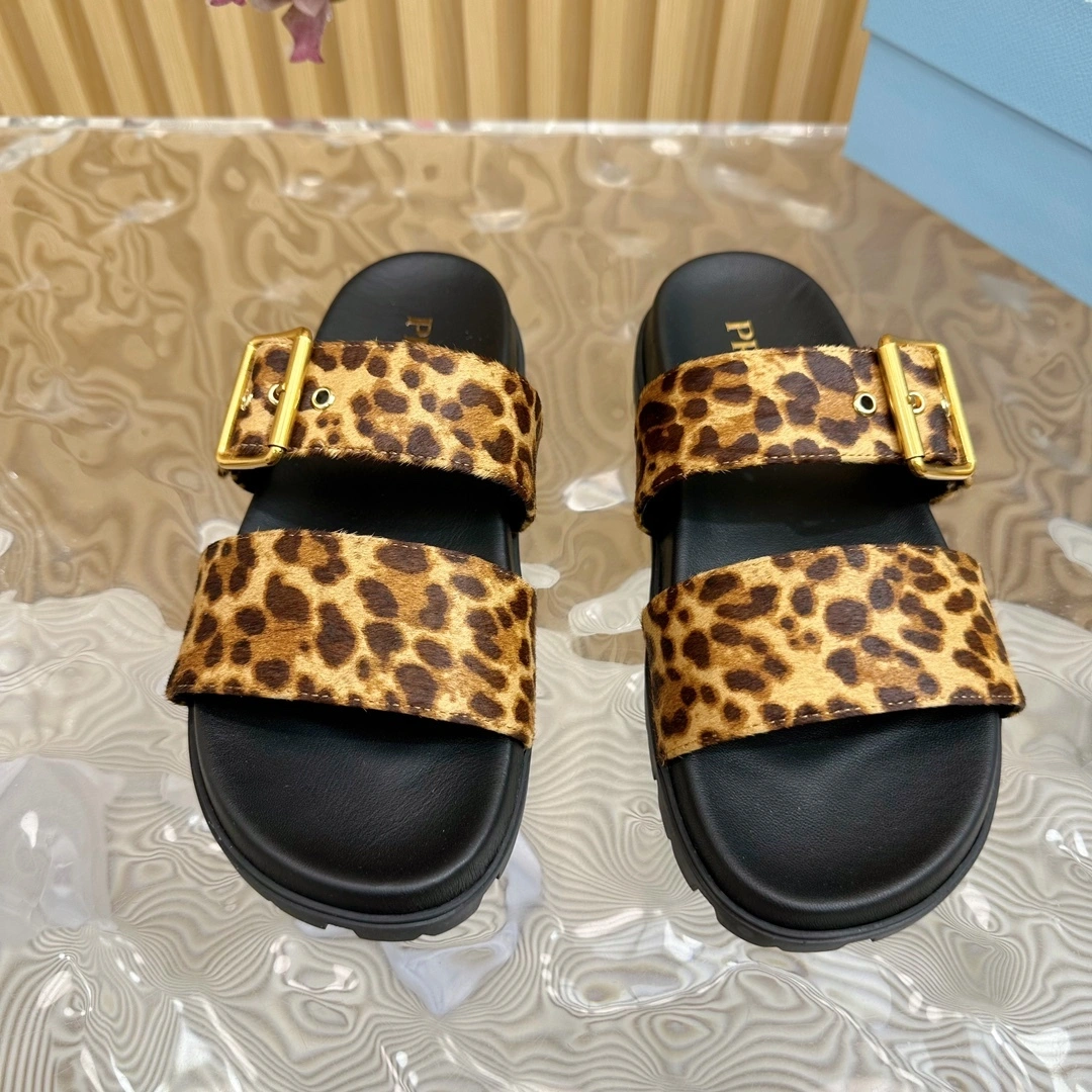 COCO-- Pr141 1XX715_XRY_F0151_F_D010 sheepskin item:D-X158H2836