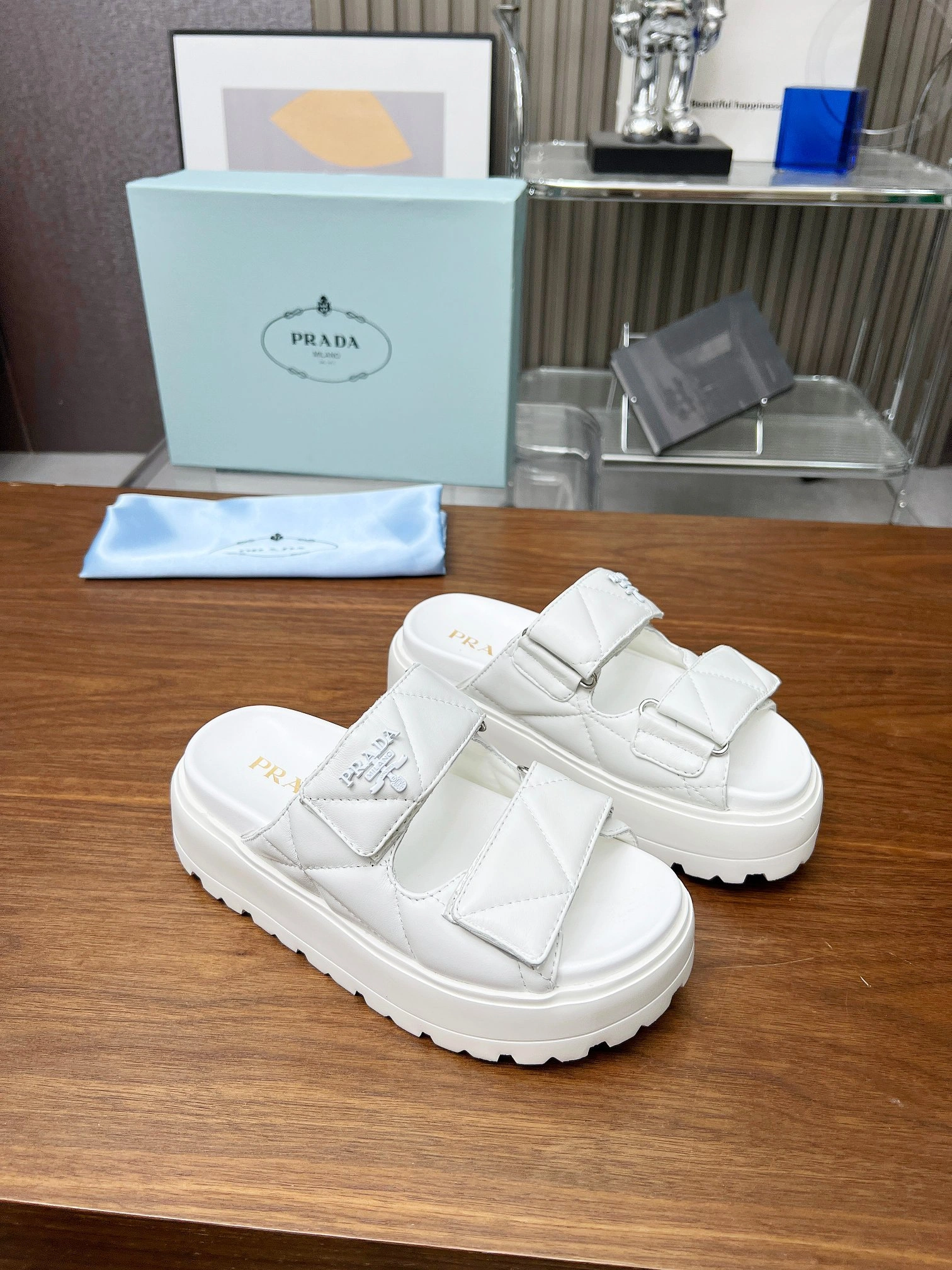 COCO-- Pr141 1XZ775_038_F0304_F_045 sheephide item：E-X000J3777