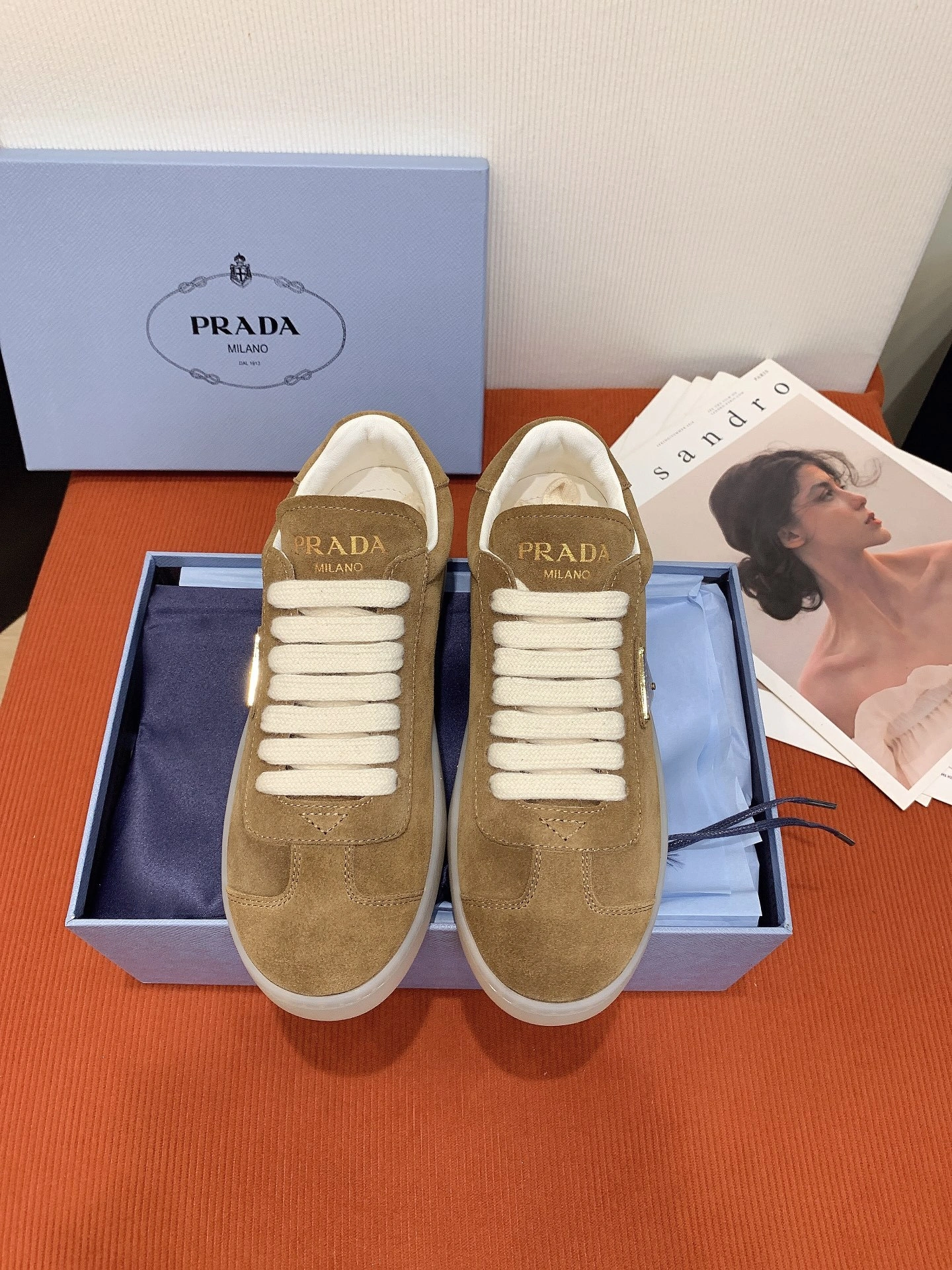 COCO-- Pr141 2EE394_054_F0379 sheepskin item:E-X002I0816