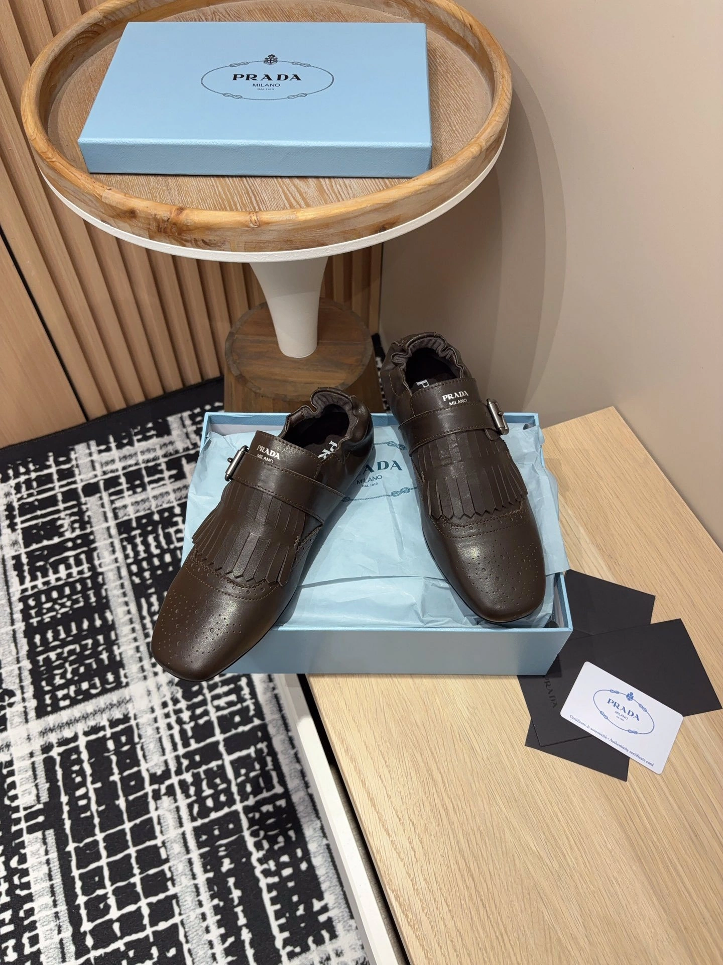 COCO-- Pr141 2EG473_7V6_F0192_F_G001 Calfskin sheepskin item:E-X158D0221