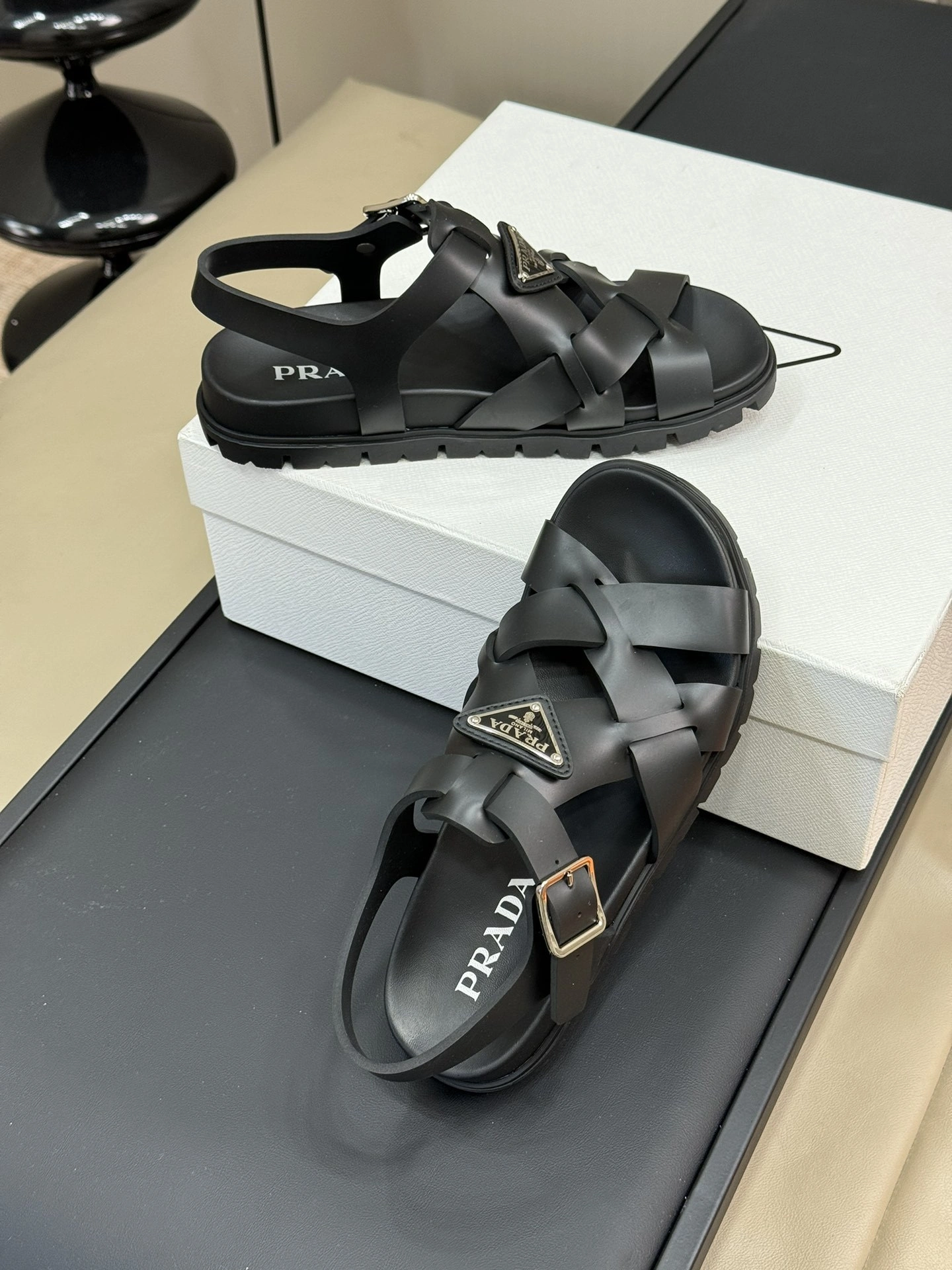 COCO-- Pr141 2X3118_3LKK_F0002 item:E-X047D0209