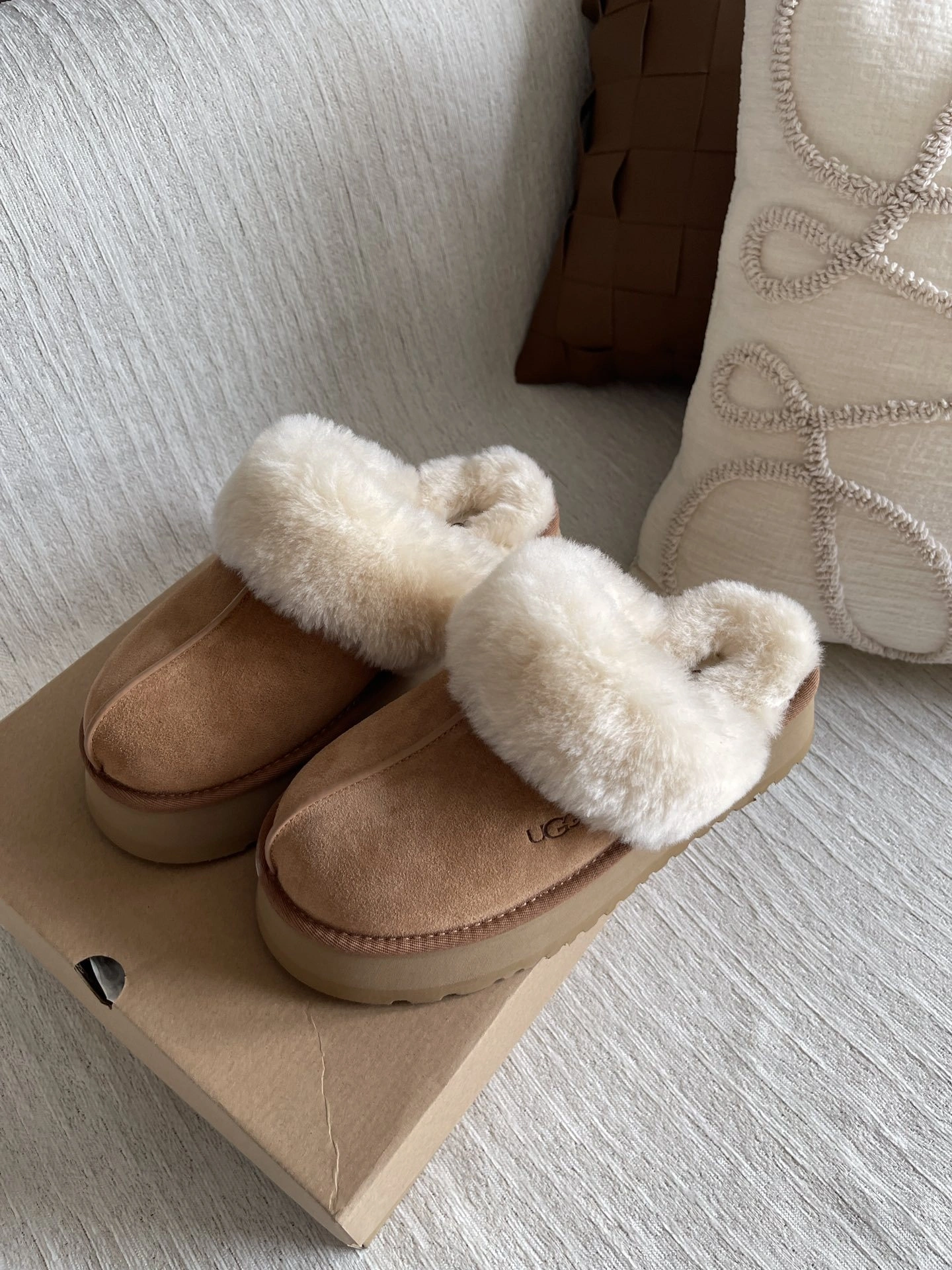 COCO-- U66 1122550-CHE wool item:E-X003K1235