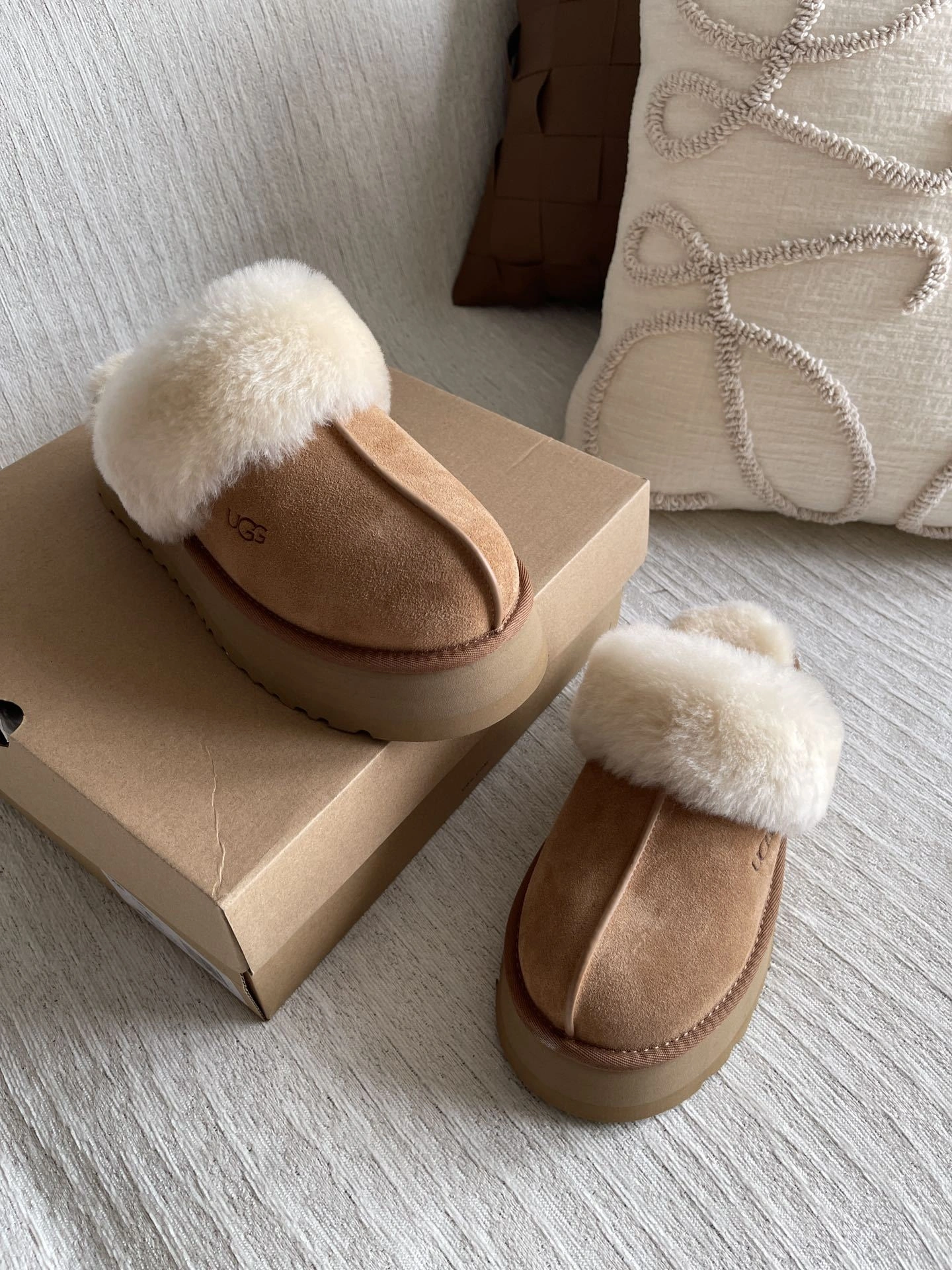 COCO-- U66 1122550-CHE wool item:E-X003K1235