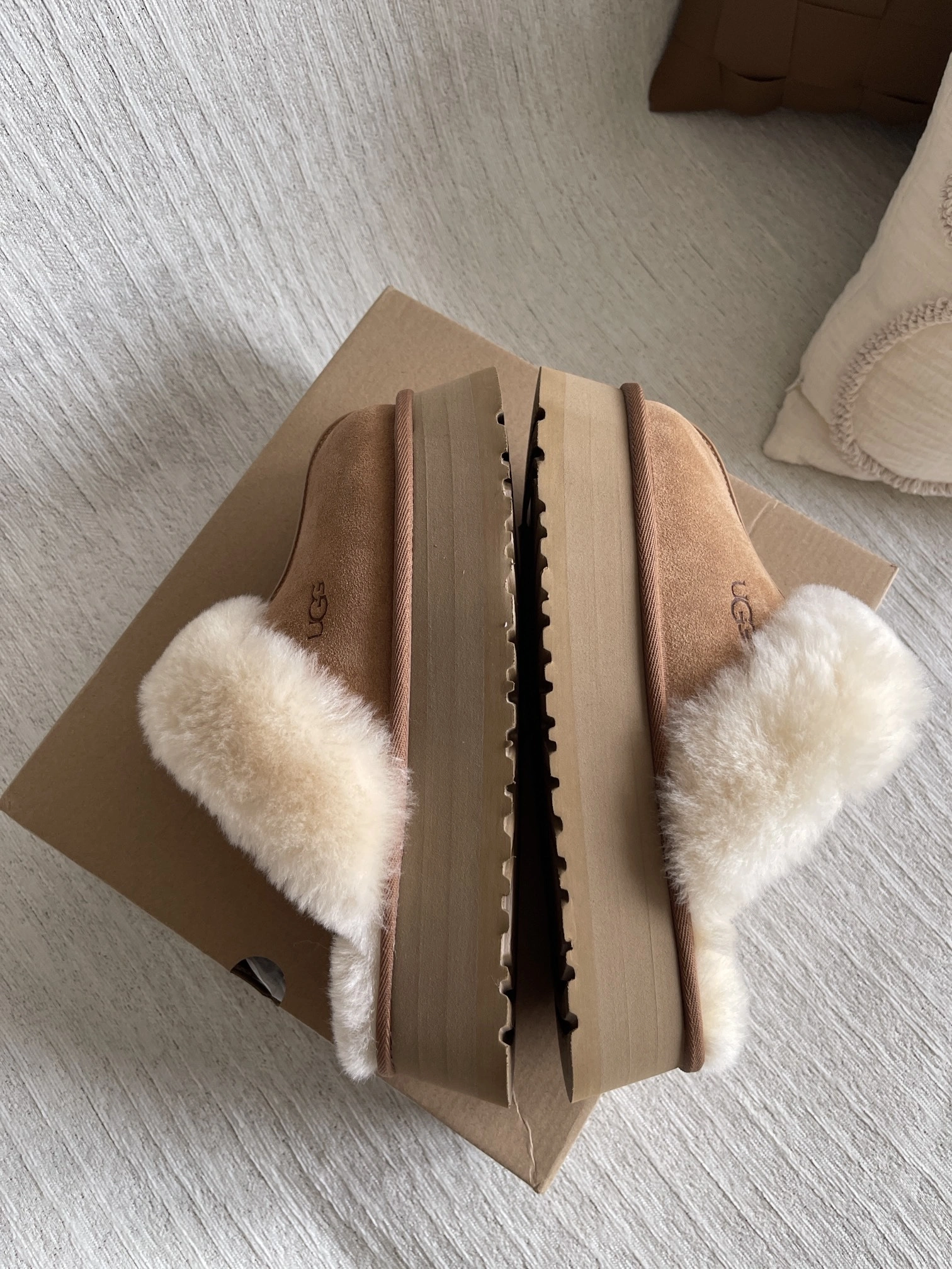 COCO-- U66 1122550-CHE wool item:E-X003K1235