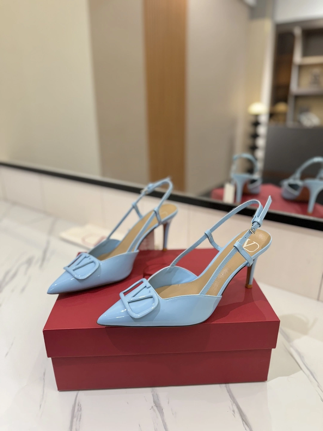 COCO-- V1859ti9o 2W2S0R01TMK097 Heel height：8CM goatskin item:E-X138C3042