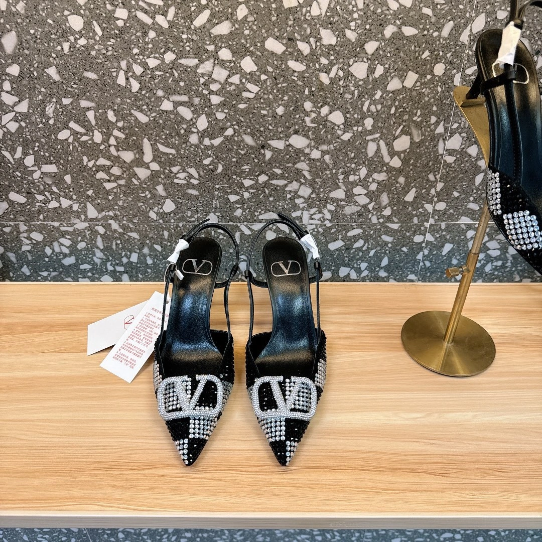 COCO-- V1859ti9o 3W0S0R01EWKZRN Heel height：8CM goatskin item:E-X032C3018