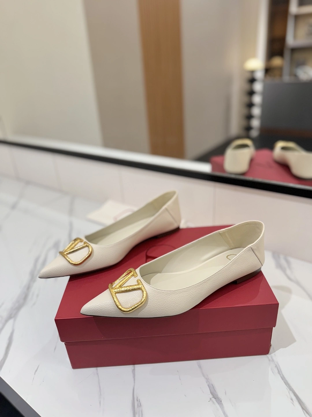 COCO-- V1859ti9o 4W2S0BH4RZRI16 Heel height：1CM goatskin Calfskin item:E-X138C3031