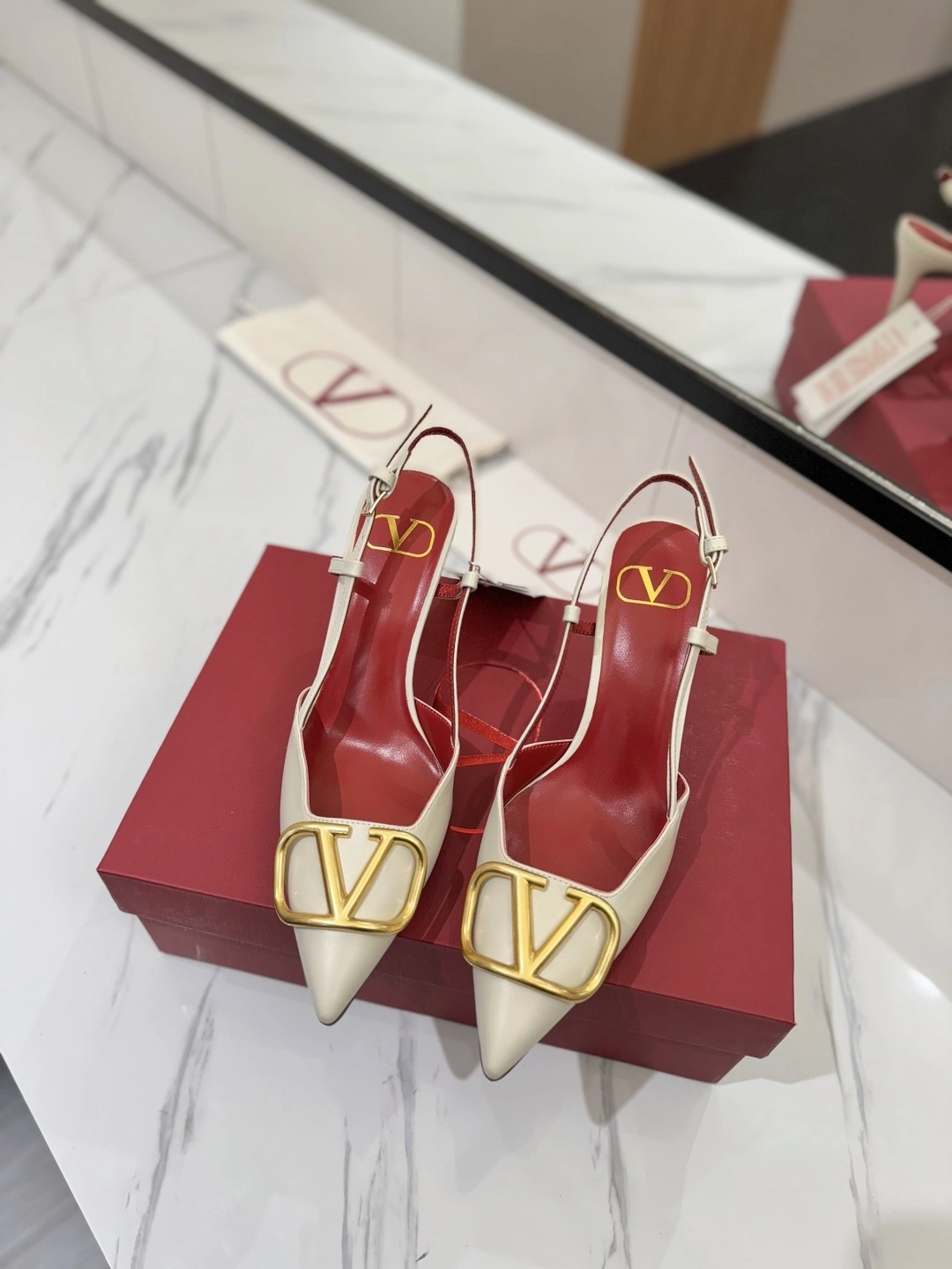 COCO-- V1859ti9o 4W2S0R01DSHI16 Heel height：8CM goatskin cowhide item:E-X138C3035
