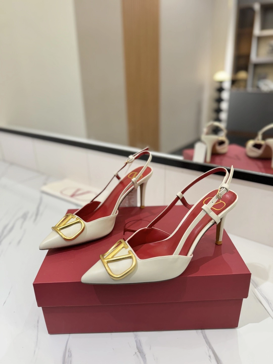 COCO-- V1859ti9o 4W2S0R01DSHI16 Heel height：8CM goatskin cowhide item:E-X138C3035