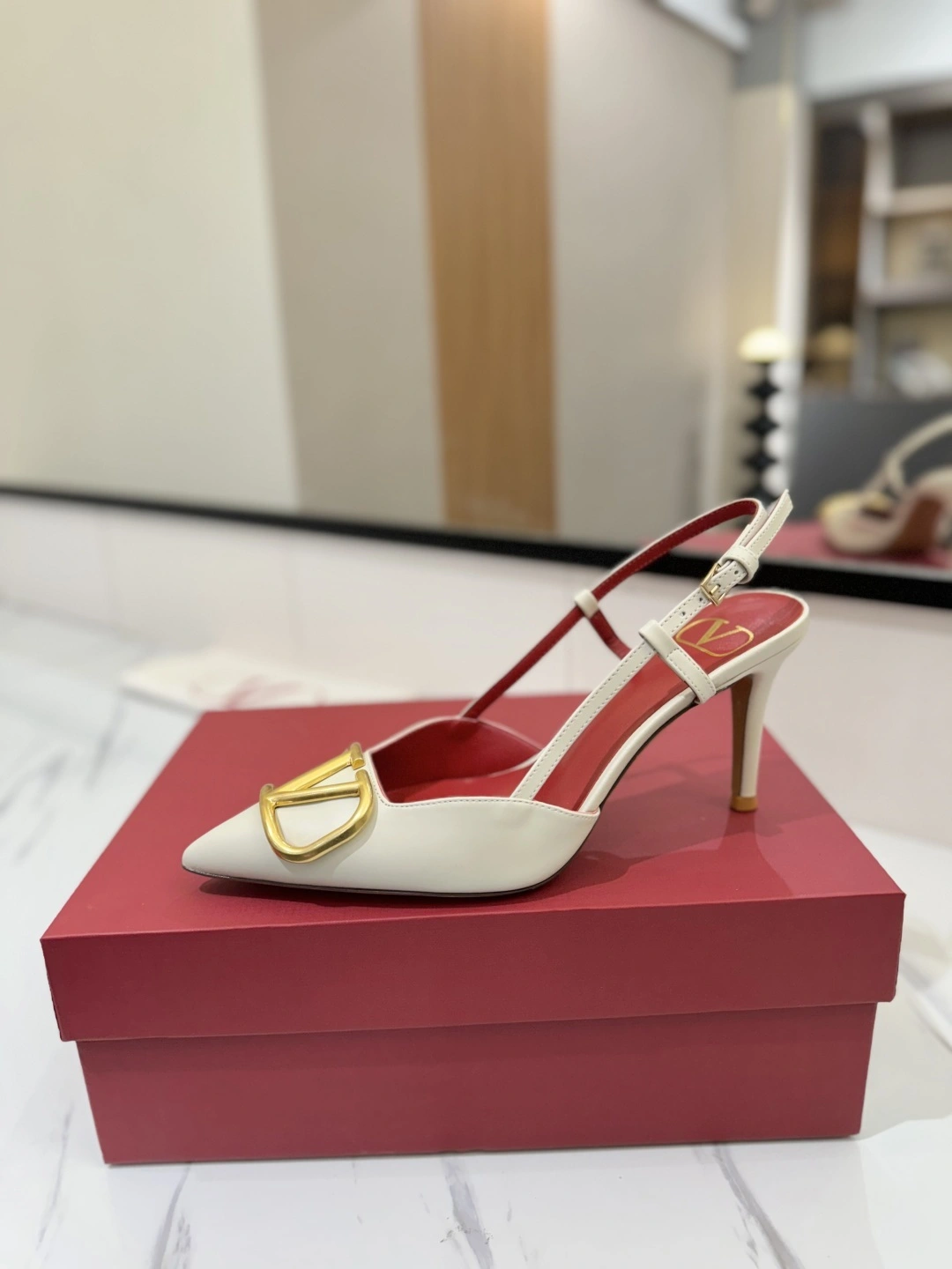 COCO-- V1859ti9o 4W2S0R01DSHI16 Heel height：8CM goatskin cowhide item:E-X138C3035
