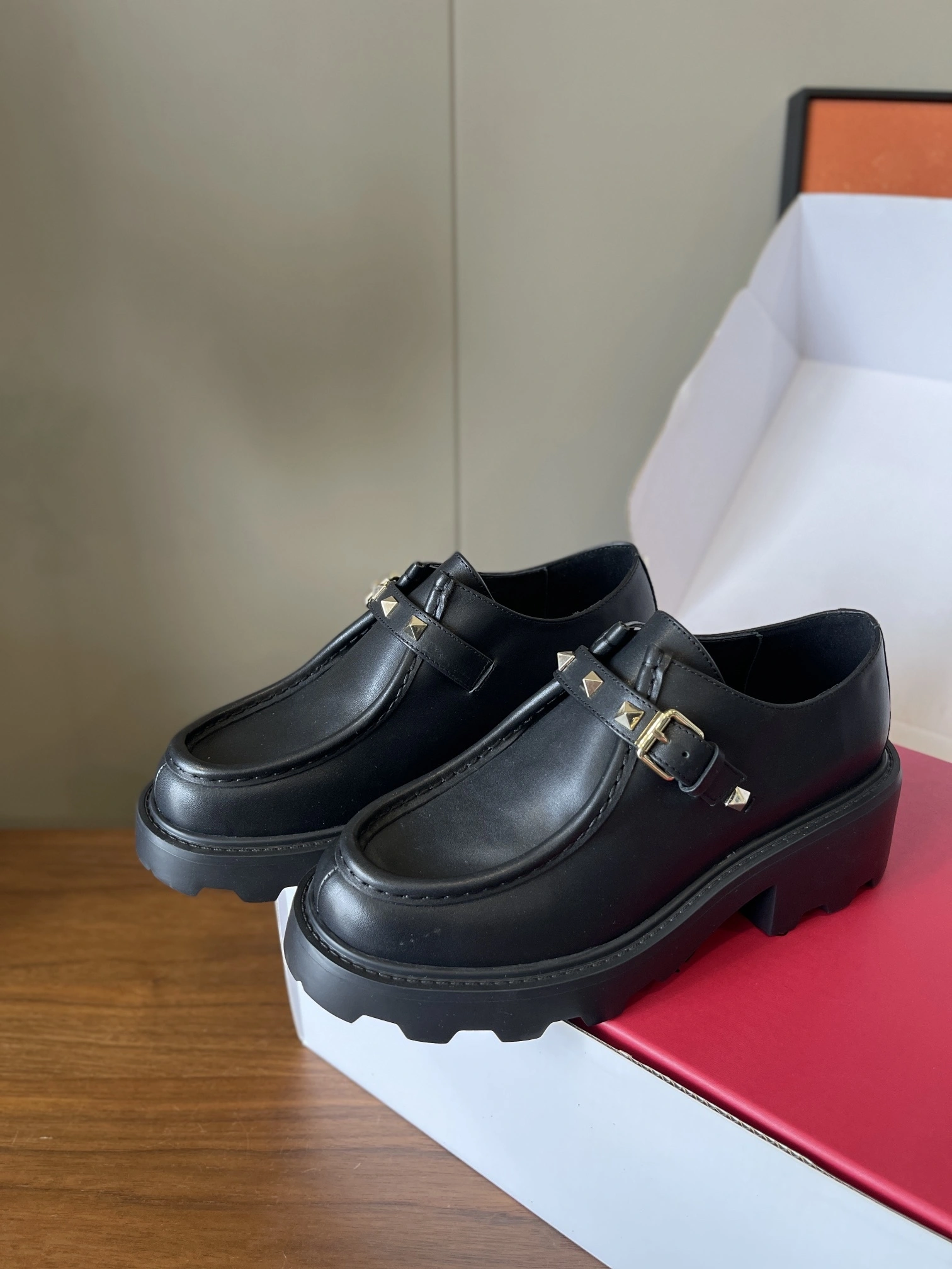 COCO-- V1859ti9o 5W0S0KU3AWE0NO Calfskin item:E-XW03J0913