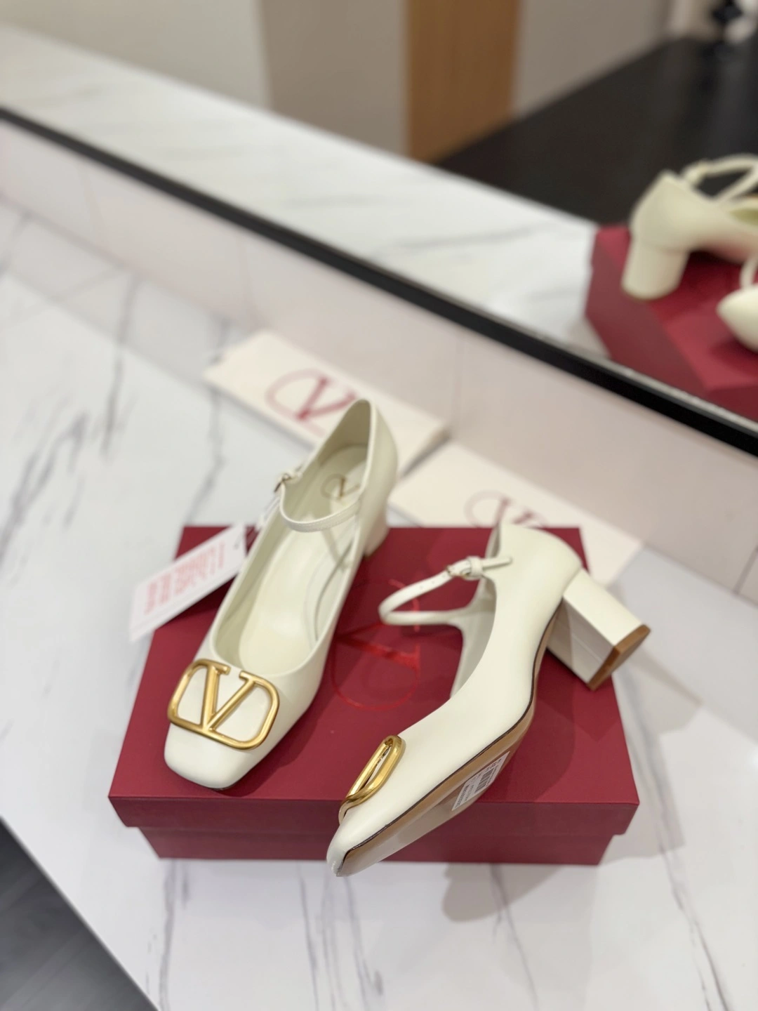 COCO-- V1859ti9o 5W2S0IA4DSHI16 Heel height：6CM cowhide sheepskin item:E-X138C3007