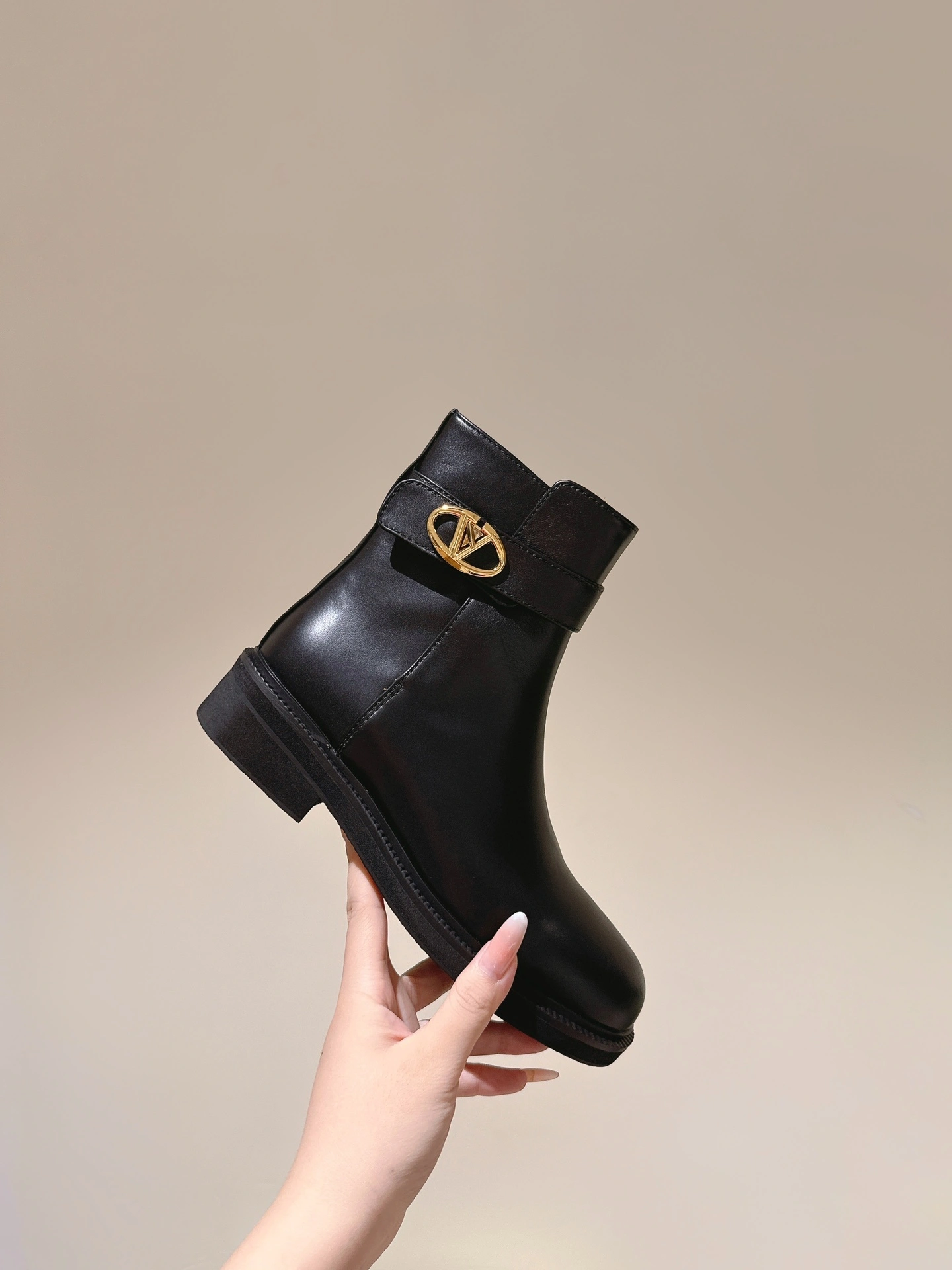 COCO-- V1859ti9o 5W2S0JS8HJL_0NO cowhide item:E-X362I0602