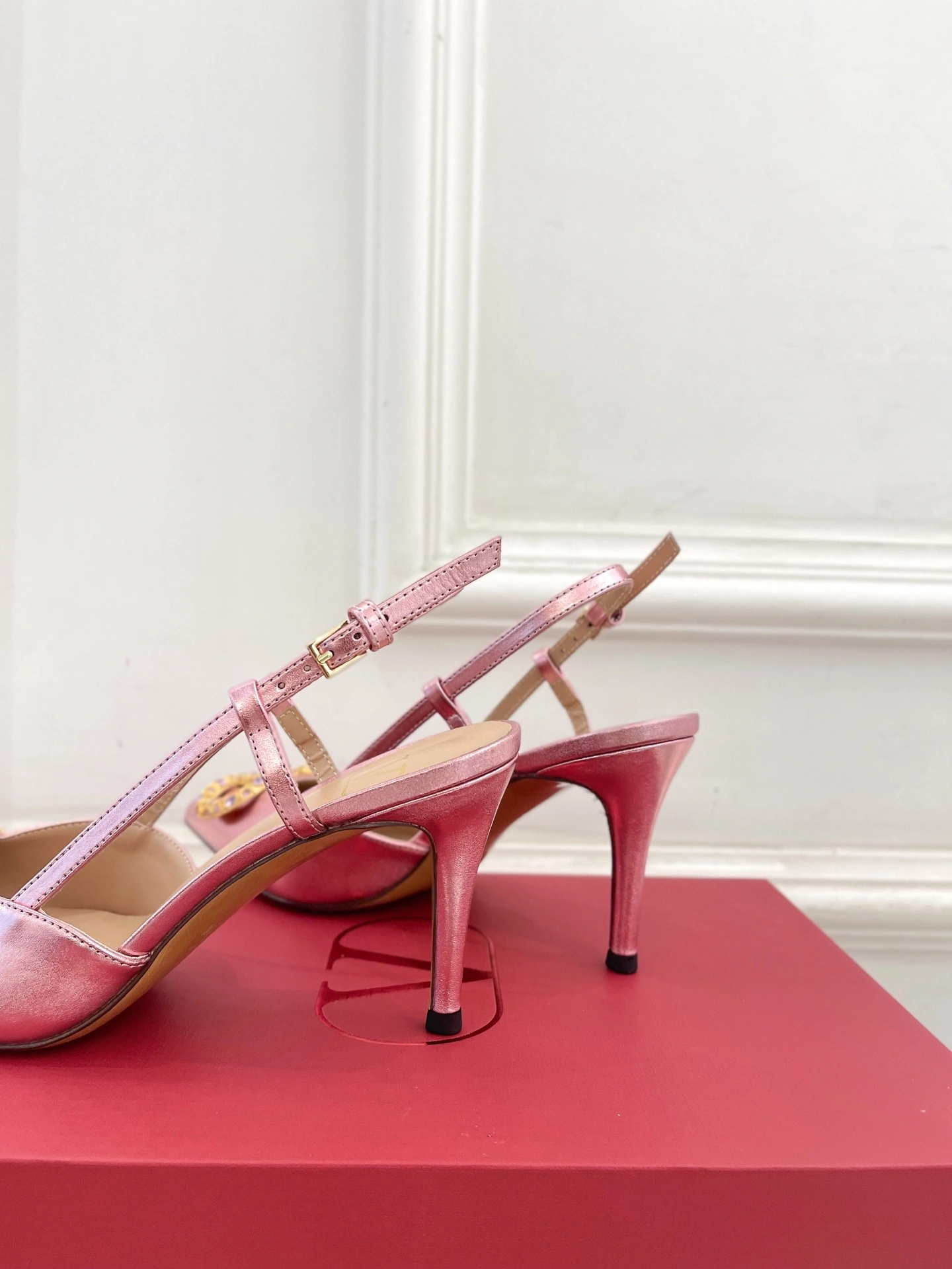 COCO-- V1859ti9o 6W2S0R01LUYBSV cowhide heel-height ：8cm item:E-X002F1910