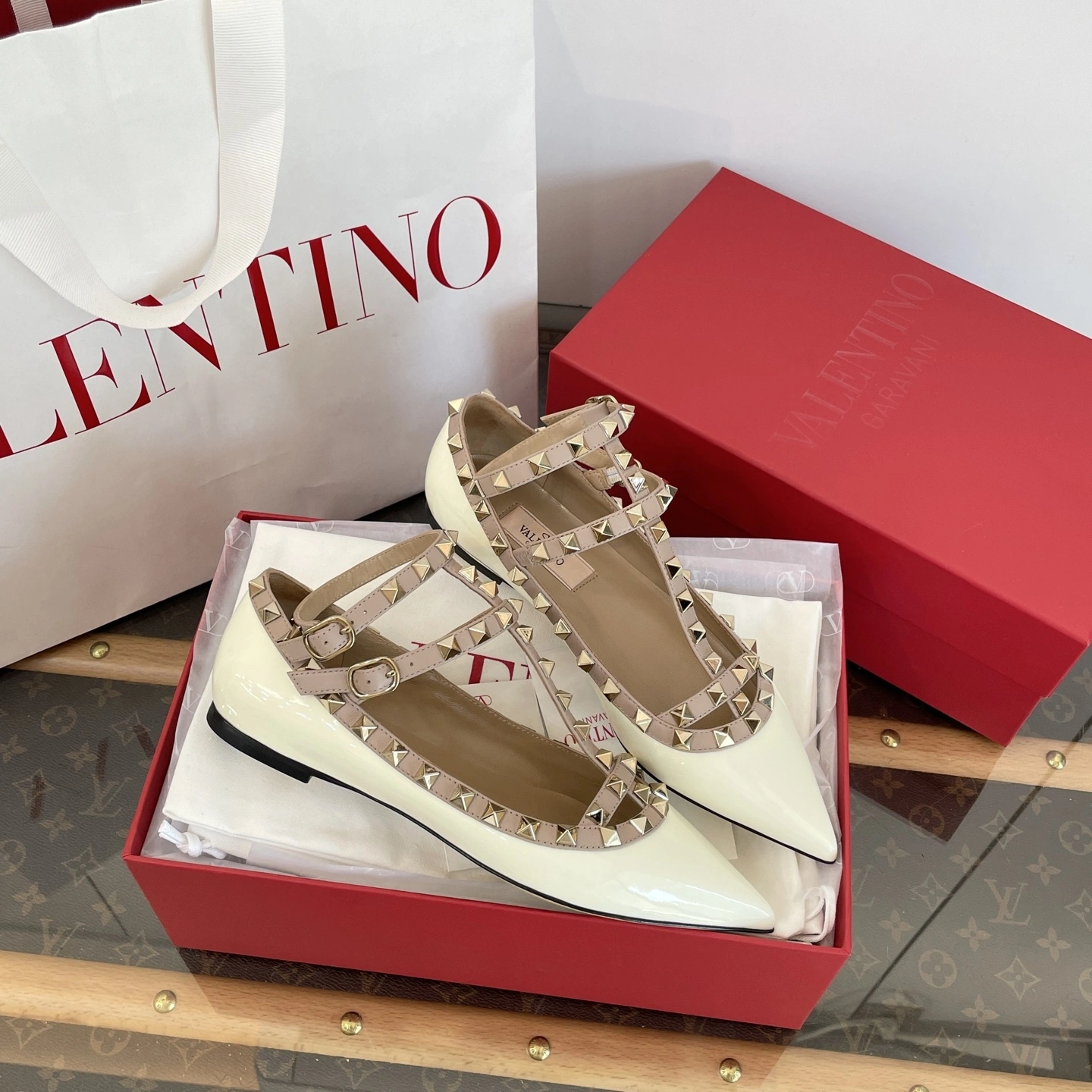 COCO-- V1859ti9o TW2S0376VNWL62 item：E-X002J3809