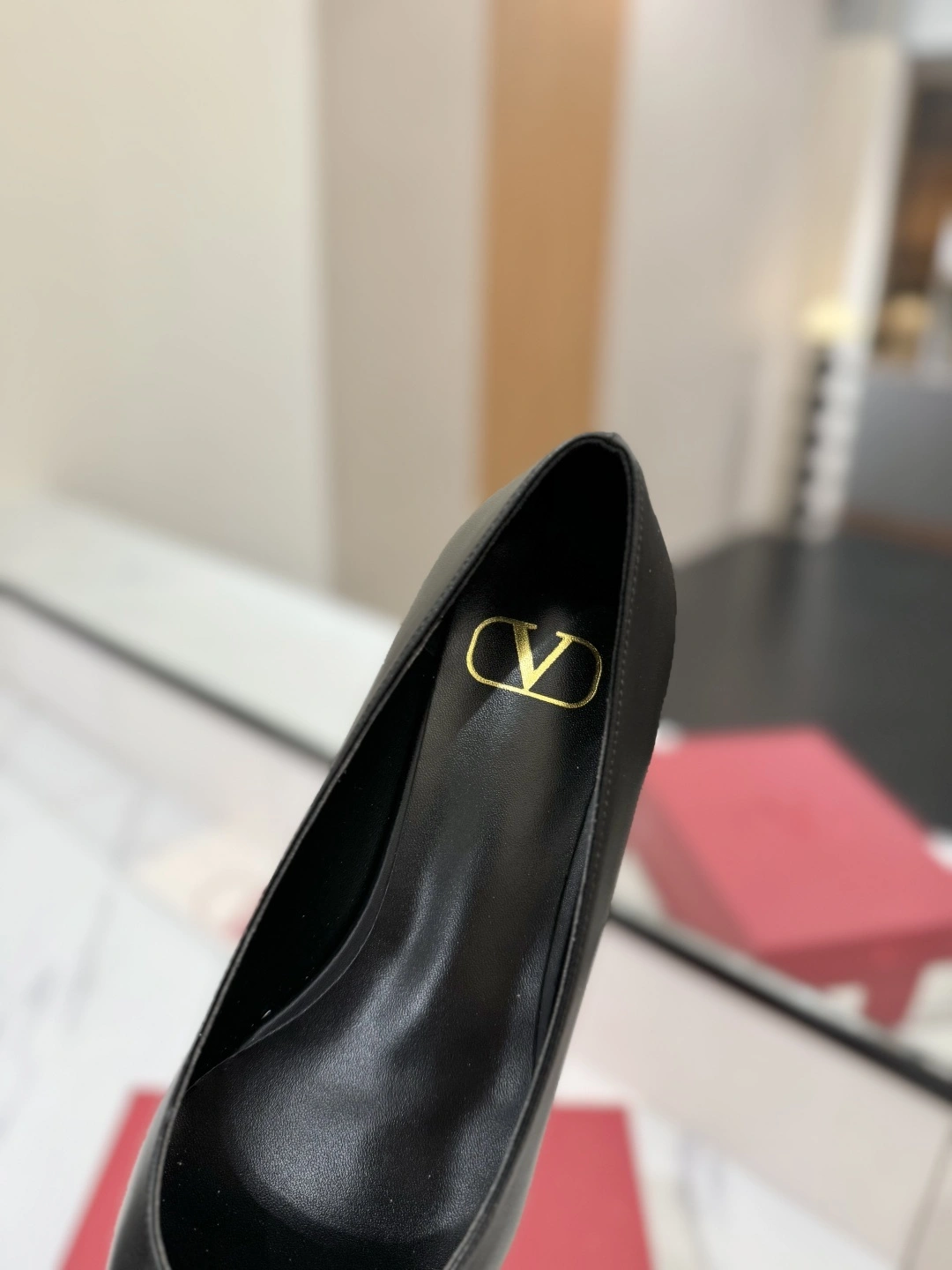 COCO-- V1859ti9o VW2S0T72MZF0NO Heel height：1CM goatskin Calfskin item:E-X138C3030