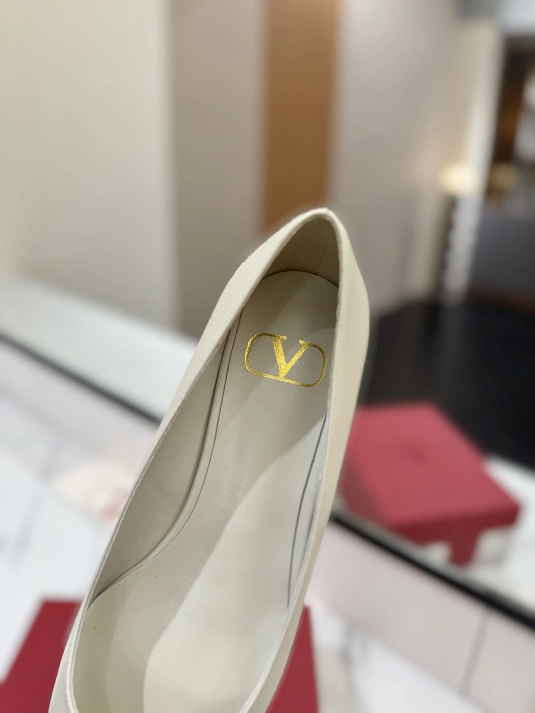 COCO-- V1859ti9o VW2S0T72MZFI16 Heel height：1CM goatskin Calfskin item:E-X138C3028