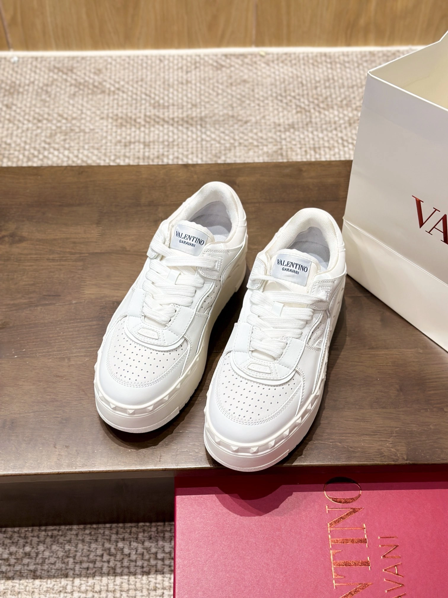 COCO-- V1859ti9o WS0IG5RDG0BO Calfskin item:E-X230F1816