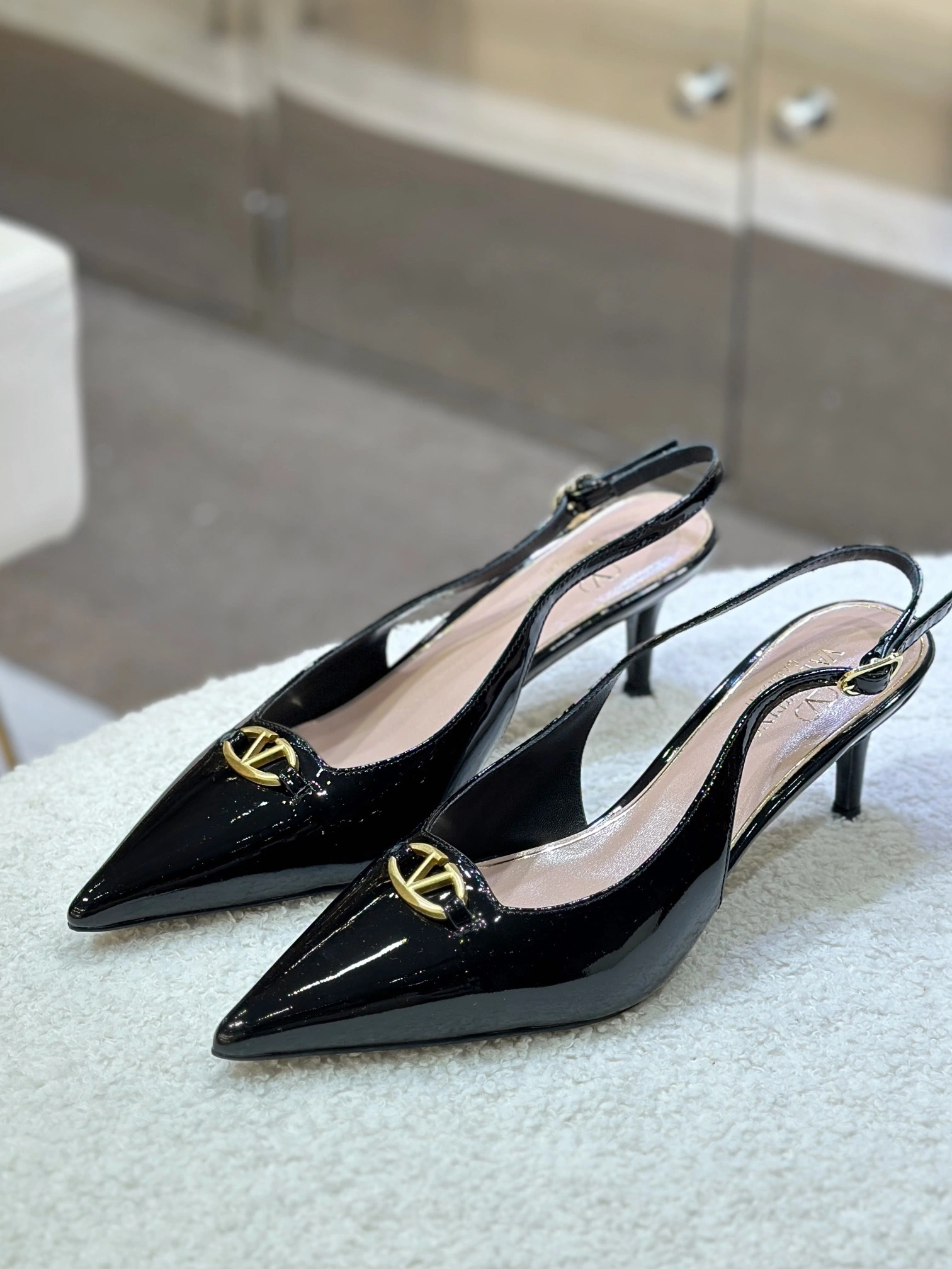 COCO-- V1859ti9o WS0JB7LHS0NO Heel height：6CM Calfskin sheepskin item:E-X187A1038