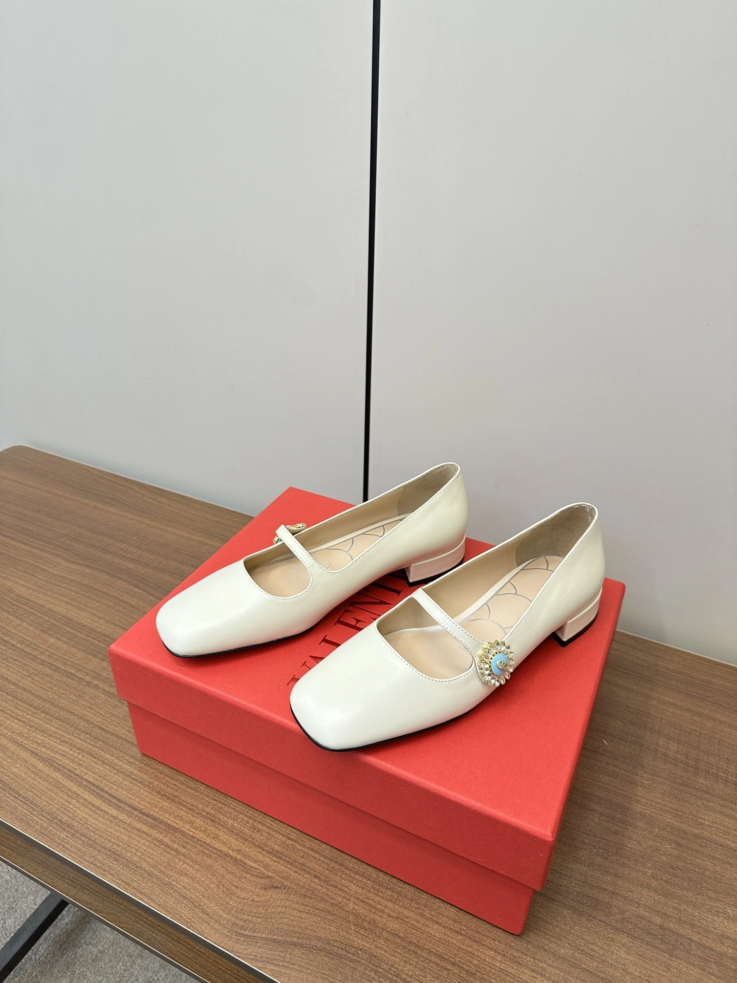 COCO-- V1859ti9o WS0LL7DHS9TK Heel height：2CM Calfskin sheepskin item:D-X000L2552