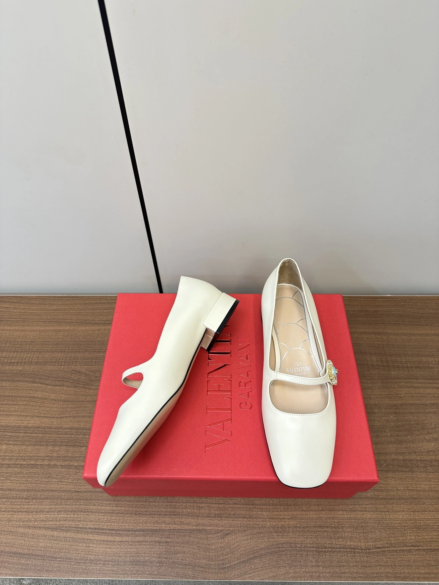 COCO-- V1859ti9o WS0LL7DHS9TK Heel height：2CM Calfskin sheepskin item:D-X000L2552