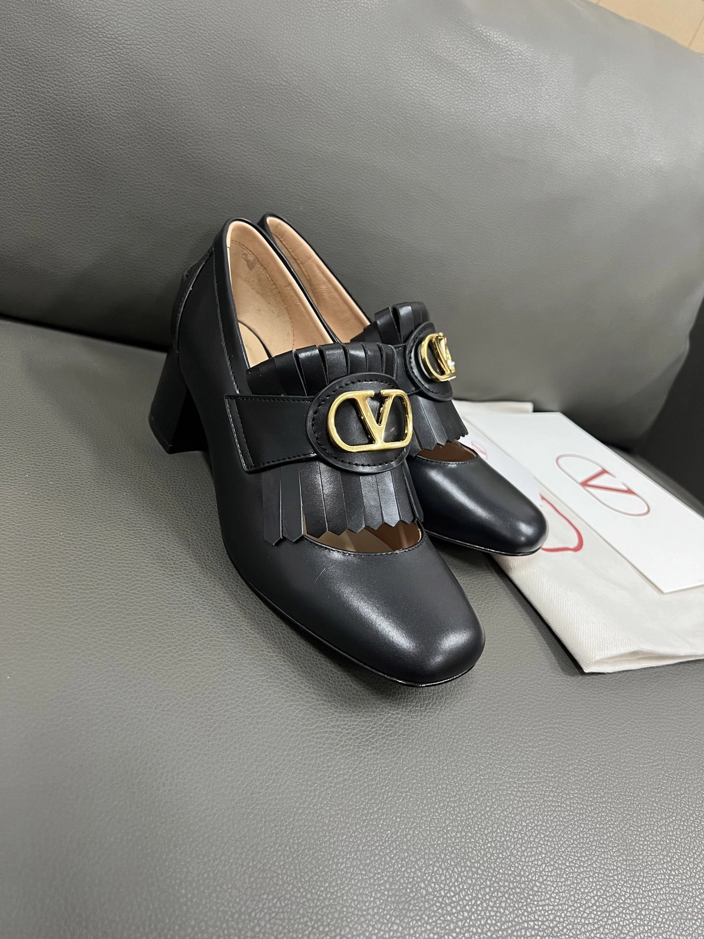 COCO-- V1859ti9o WS0LP7DSH0NO Heel height： 6CM Calfskin item:E-X194D4040