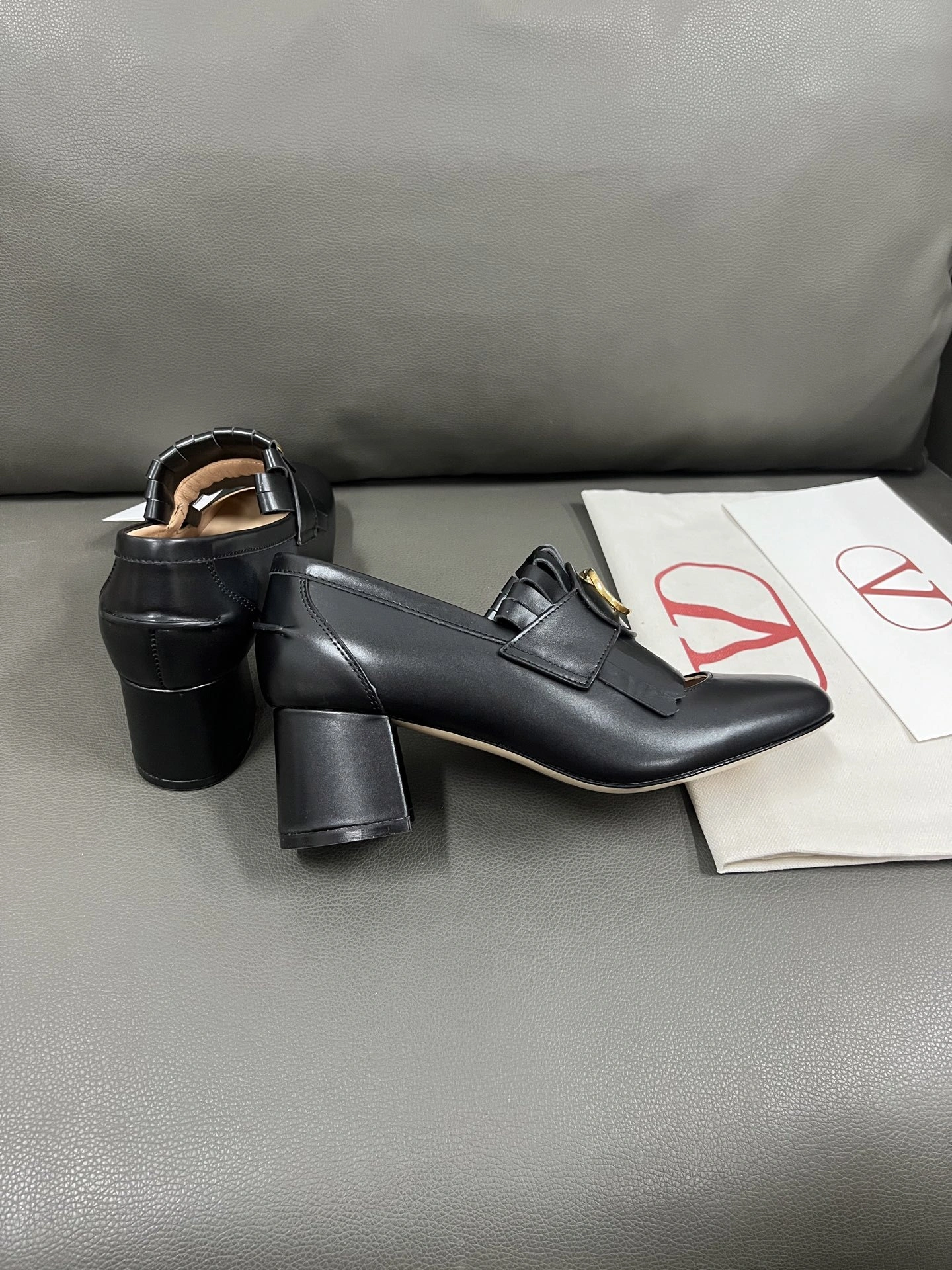 COCO-- V1859ti9o WS0LP7DSH0NO Heel height： 6CM Calfskin item:E-X194D4040