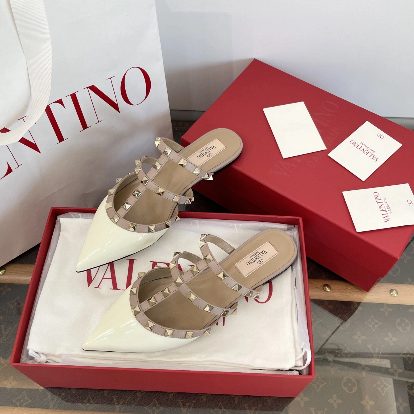 COCO-- V1859ti9o WW2S0H15VNWL62 item:E-X230F1260