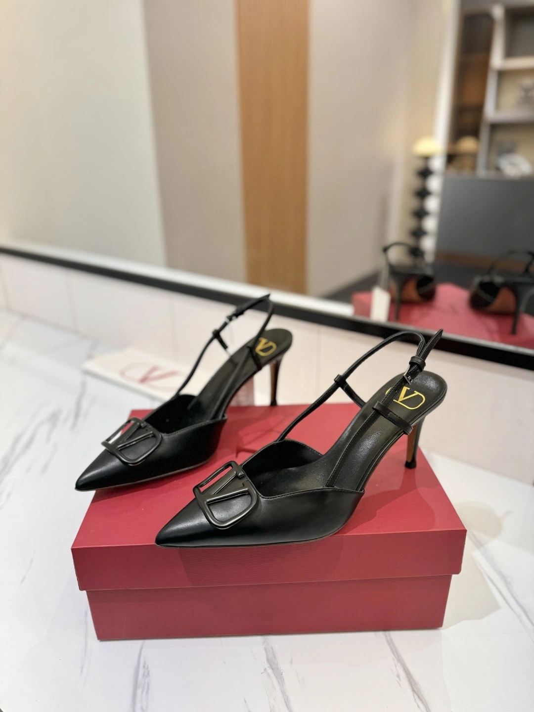 COCO-- V1859ti9o XW2S0R01MZF0NO Heel height：8CM goatskin cowhide item:E-X138C3037