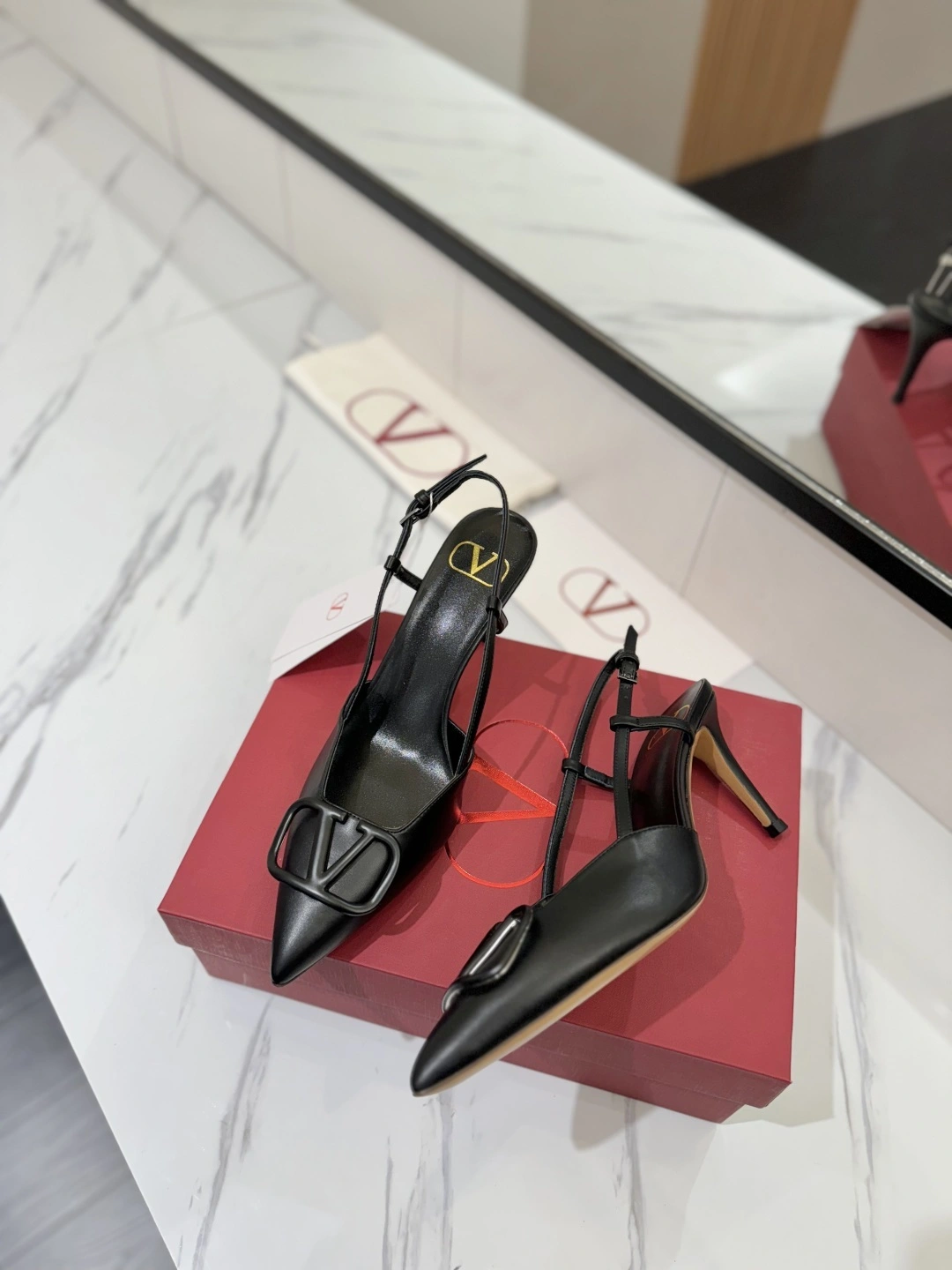 COCO-- V1859ti9o XW2S0R01MZF0NO Heel height：8CM goatskin cowhide item:E-X138C3037