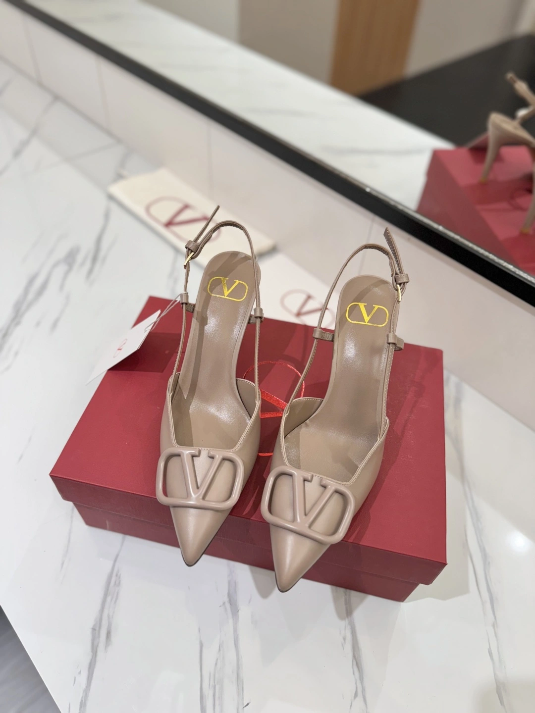 COCO-- V1859ti9o XW2S0R01MZFP45 Heel height：8CM goatskin cowhide item:E-X138C3038
