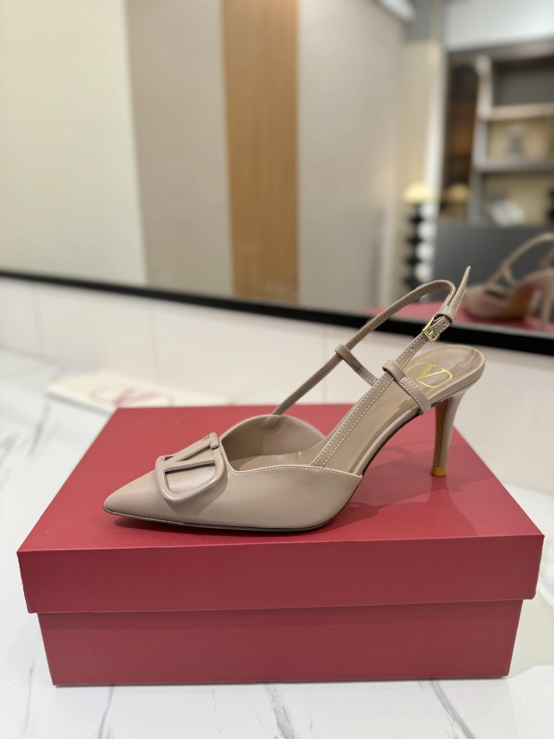 COCO-- V1859ti9o XW2S0R01MZFP45 Heel height：8CM goatskin cowhide item:E-X138C3038
