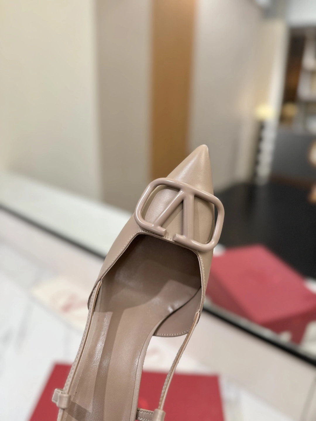 COCO-- V1859ti9o XW2S0R01MZFP45 Heel height：8CM goatskin cowhide item:E-X138C3038