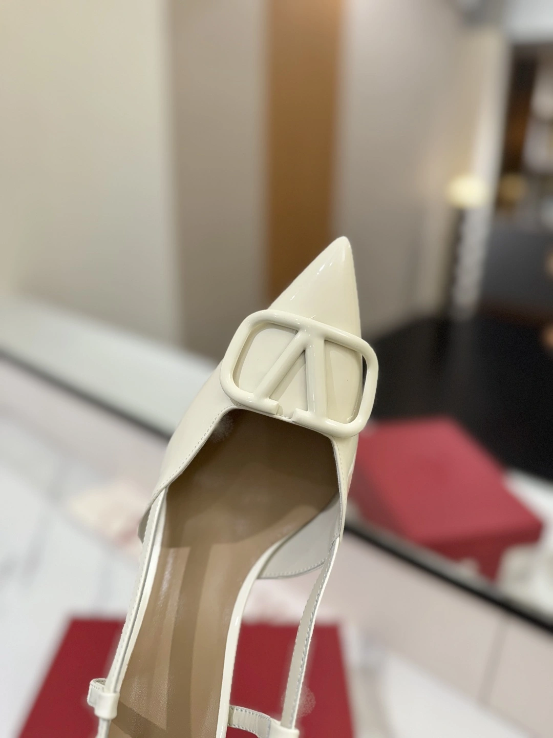 COCO-- V1859ti9o ZW2S0R01TMKI16 Heel height：8CM goatskin item:E-X138C3021