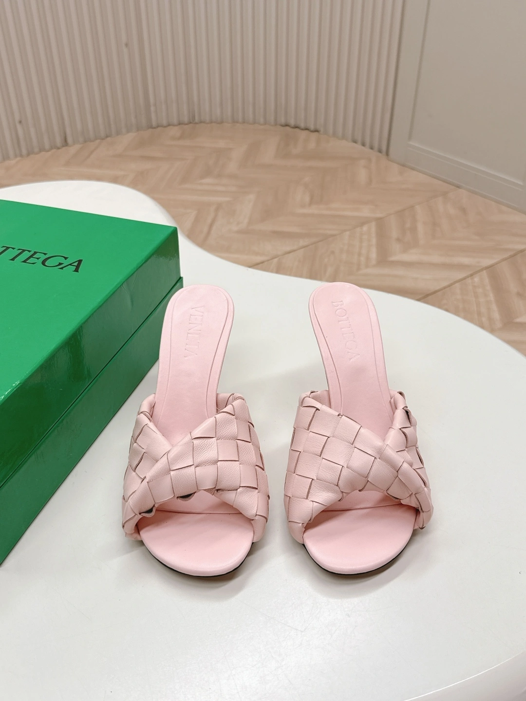 COCO-- V595t1 796455V2ED06801 sheepskin Heel height：8CM item:E-X032D4001